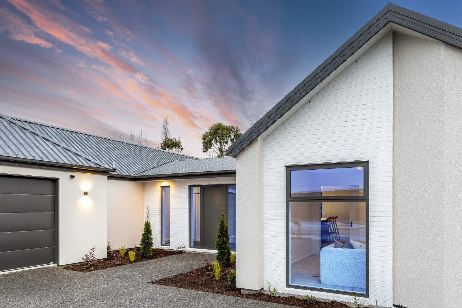 Architectural design with triple car garaging — slide 25