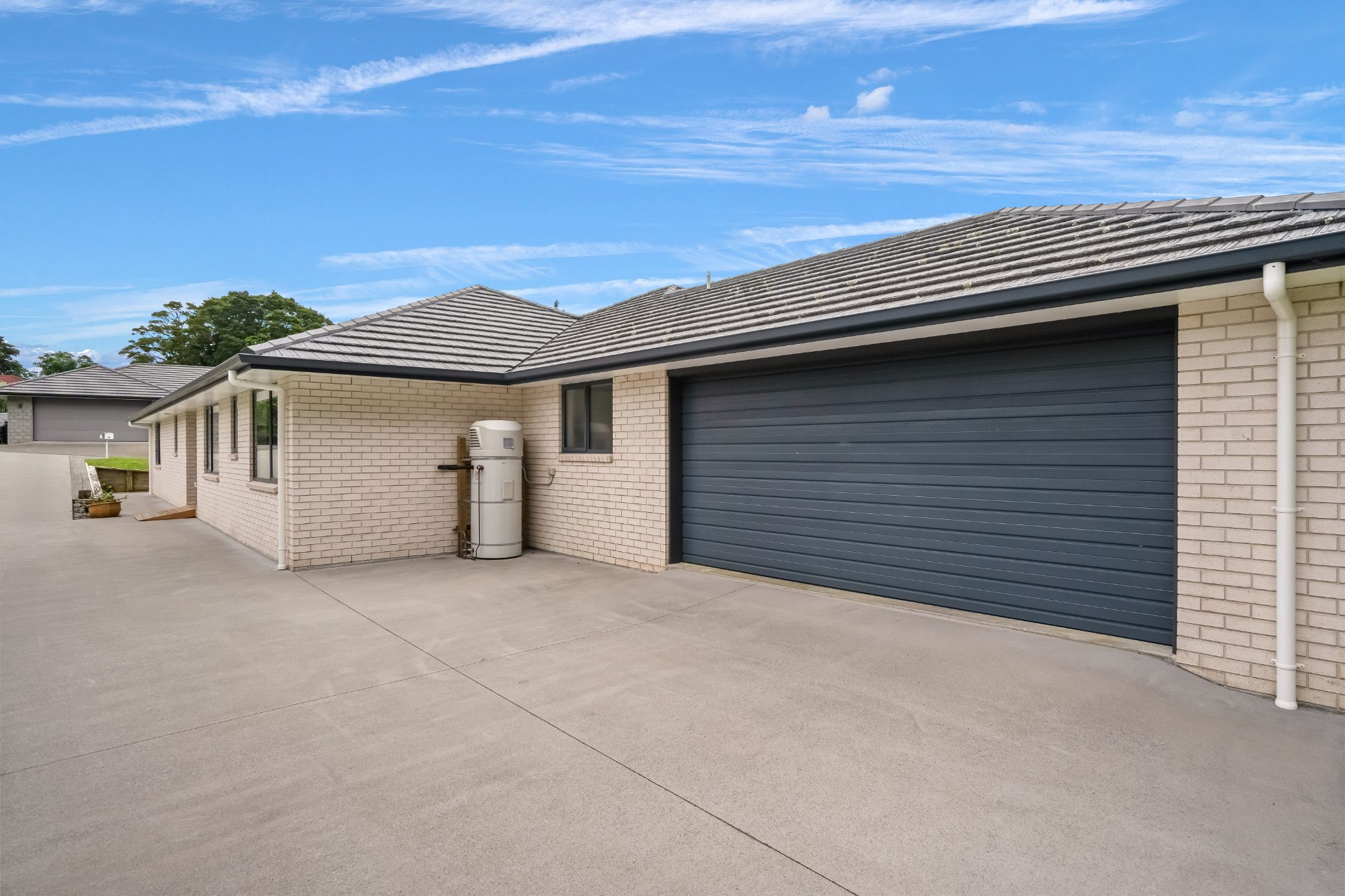 The Complete Family Home — slide 2