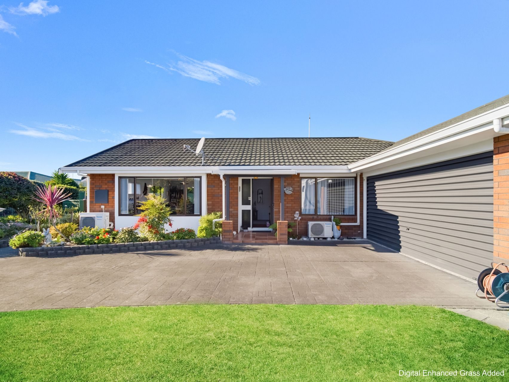 Private, Peaceful and Perfectly Positioned! — slide 2