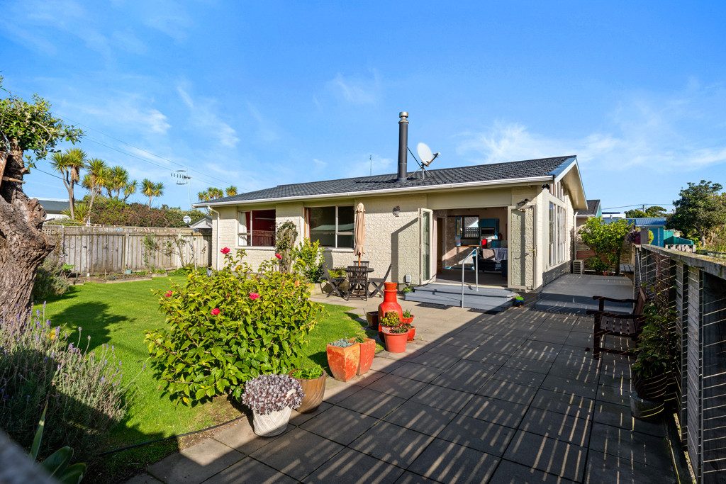 OLDE BEACH - FREEHOLD TOWNHOUSE — slide 2