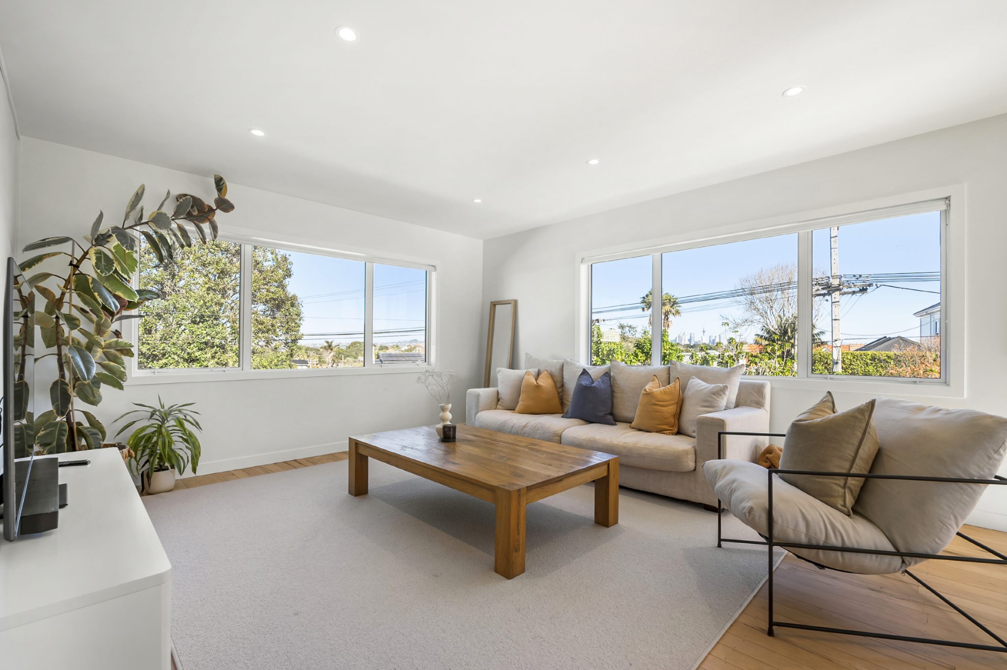 Luxury Lifestyle Living Without the Price Tag — slide 2