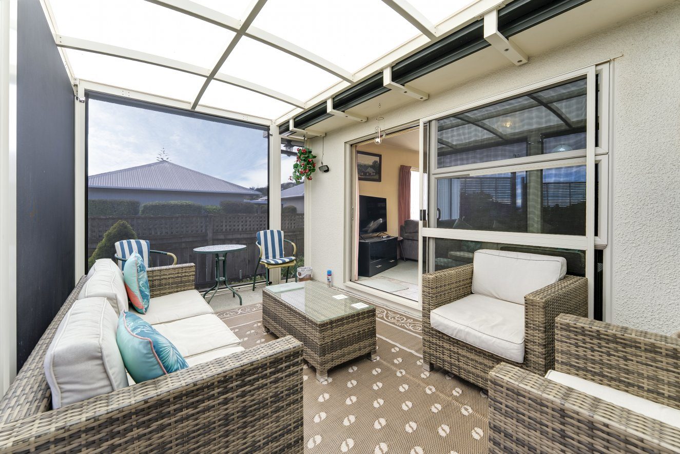 * UNDER OFFER * Easycare Living on Annesbrook Driv — slide 2