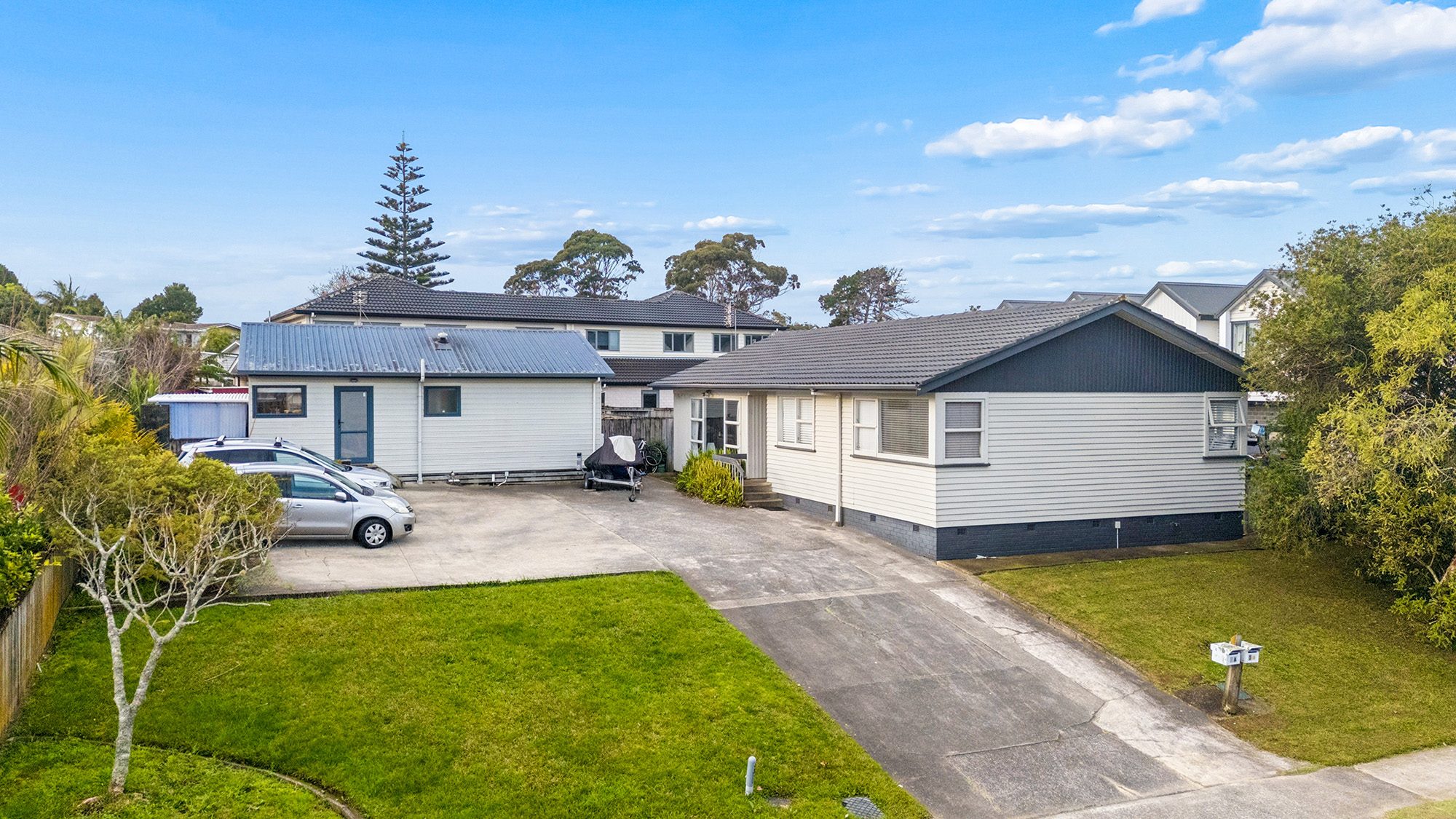 Legal Home and Income on 756sqm — slide 1