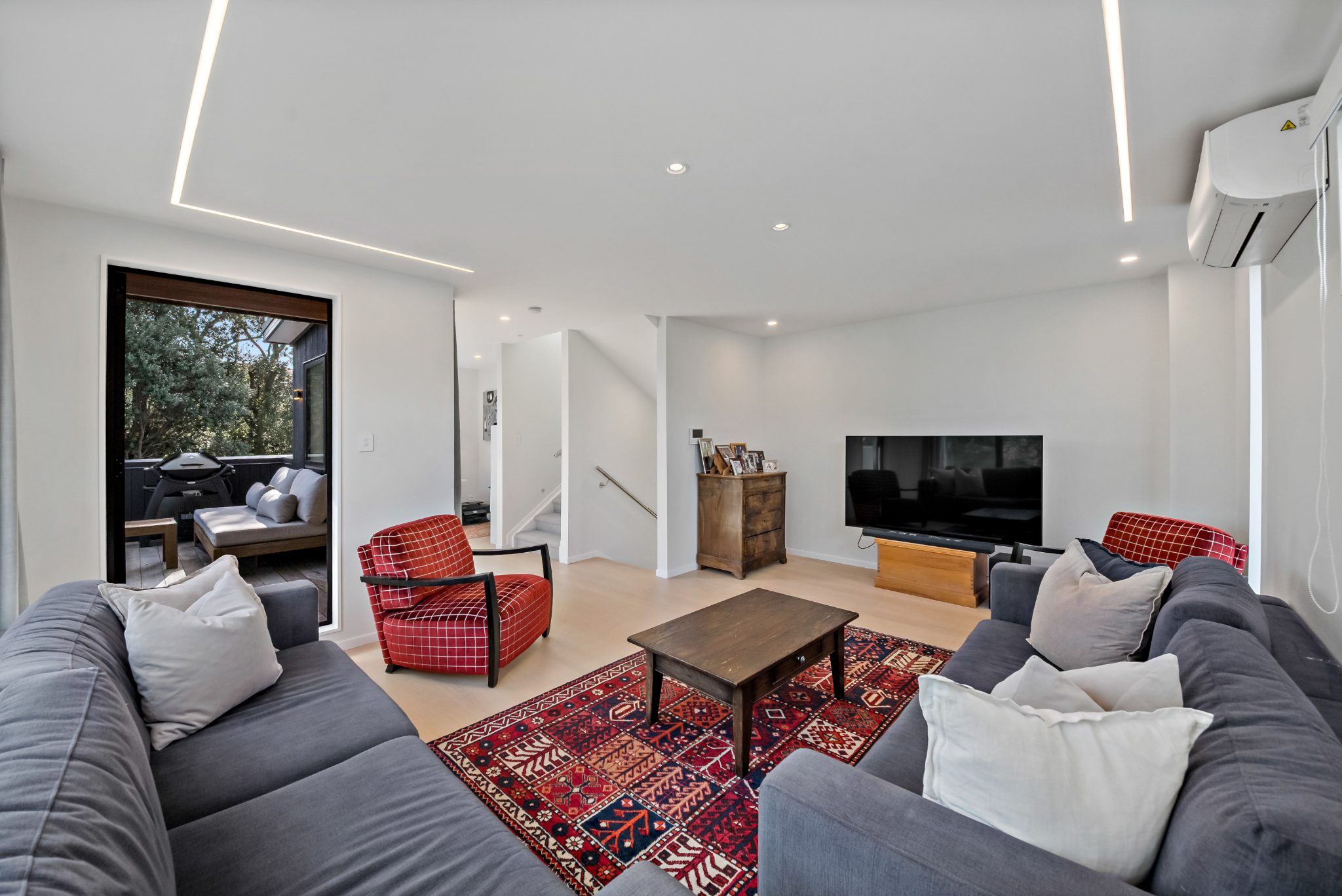 Low Maintenance Designer Living — slide 2