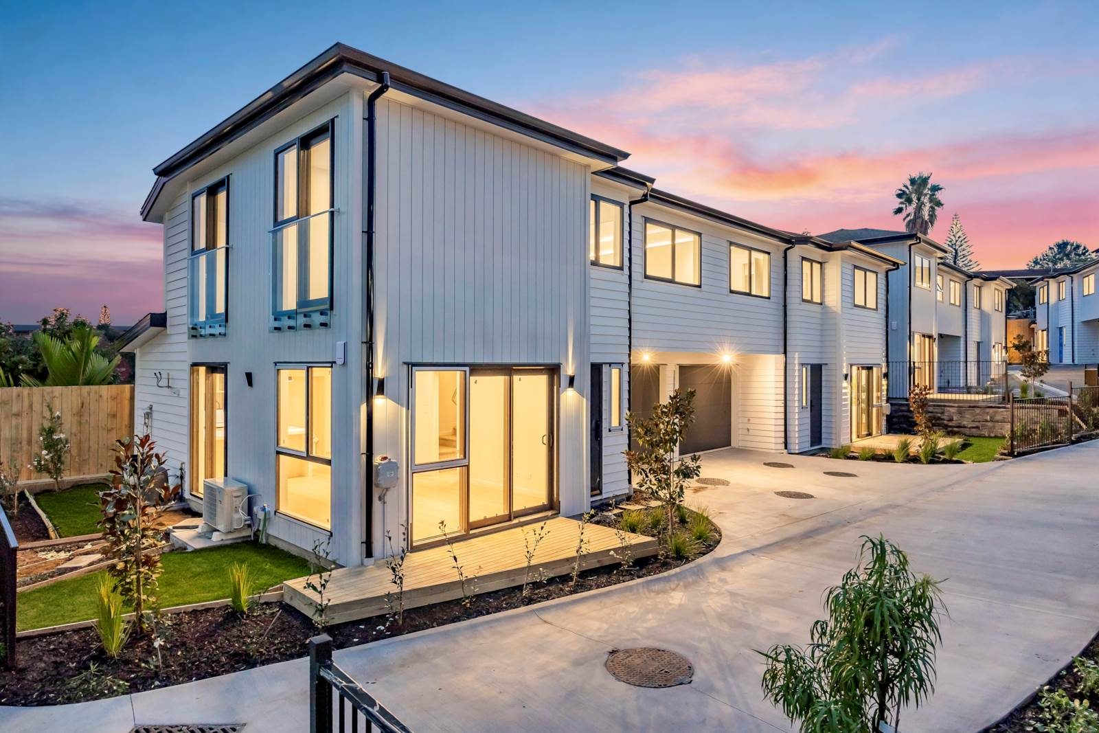 Spacious Living in Lynfield — slide 2