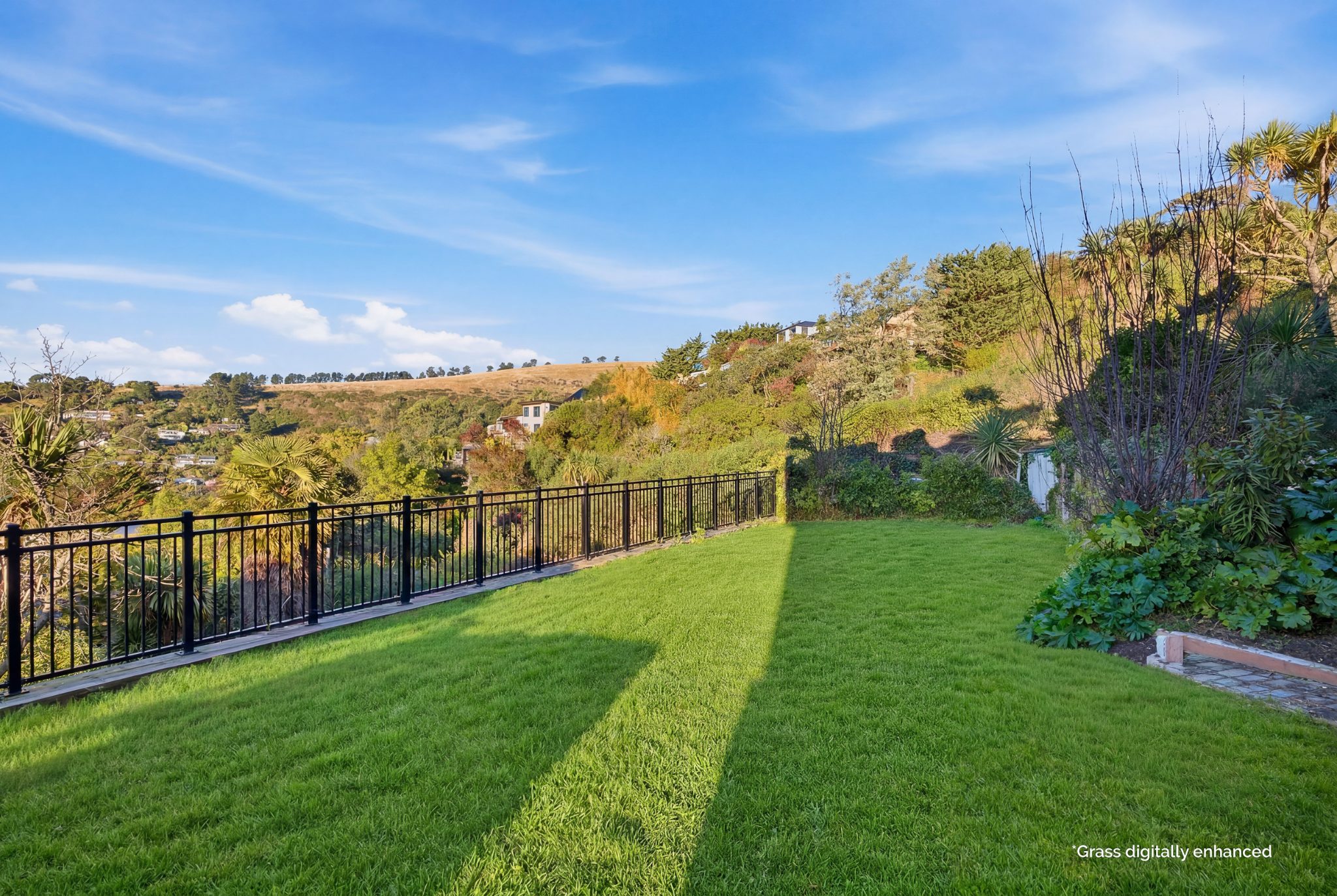 Big Home, Big Views, Big Lifestyle! — slide 2