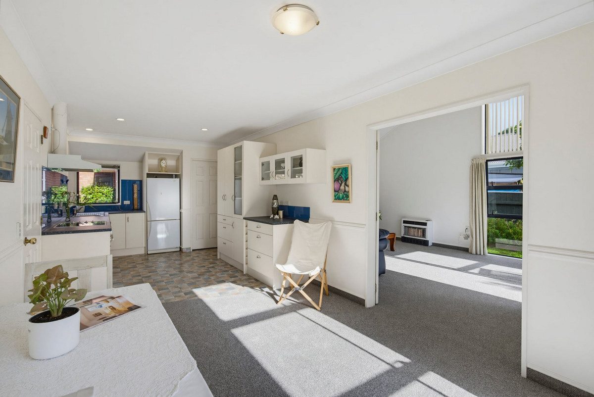 Sunny, Spacious – And Exceptionally Convenient — slide 1