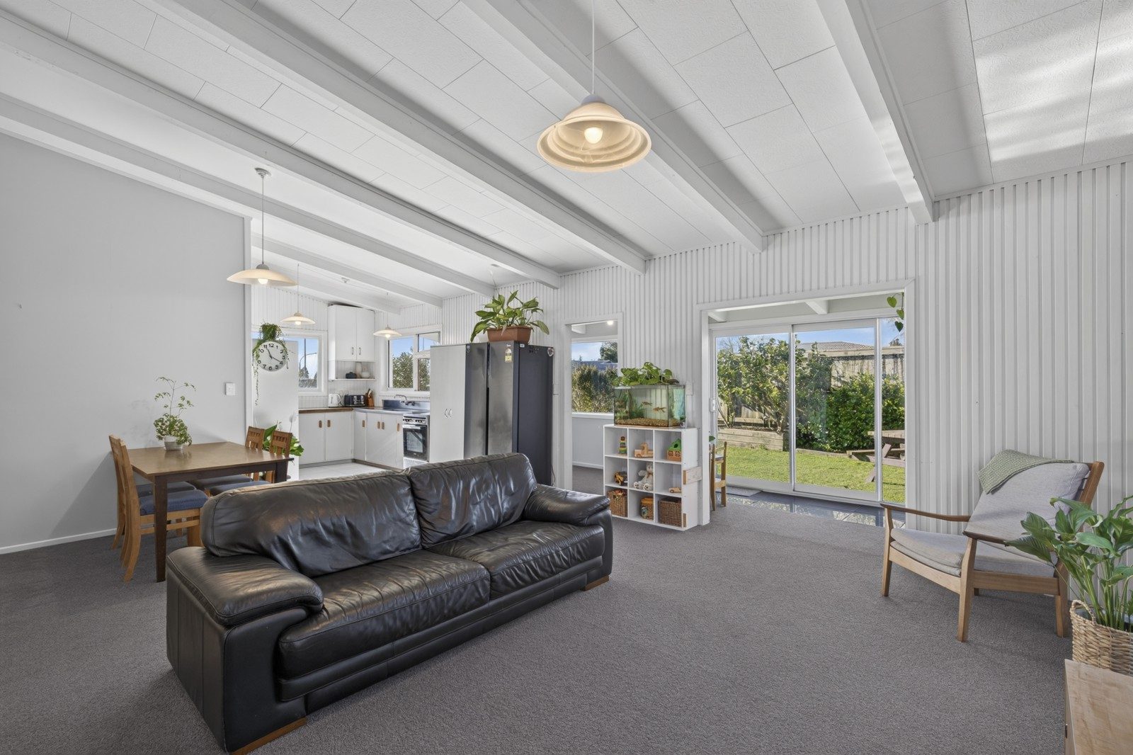 Cutie on Konini — slide 2