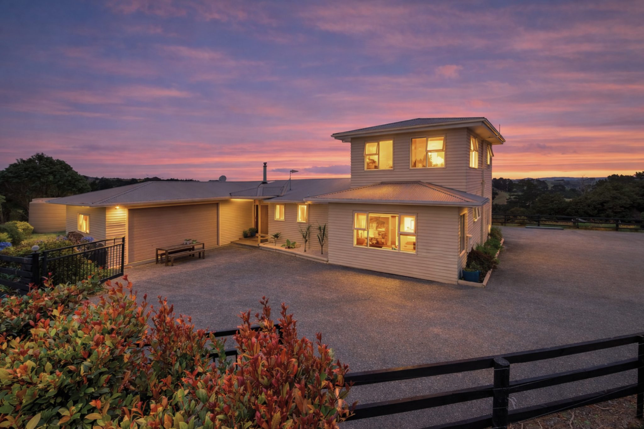 The Complete Rural Package: Home & 19ha — slide 1