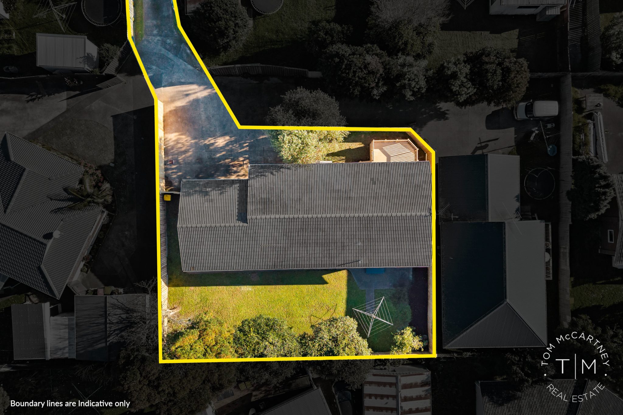 Fully Renovated & Freehold Family Living — slide 2