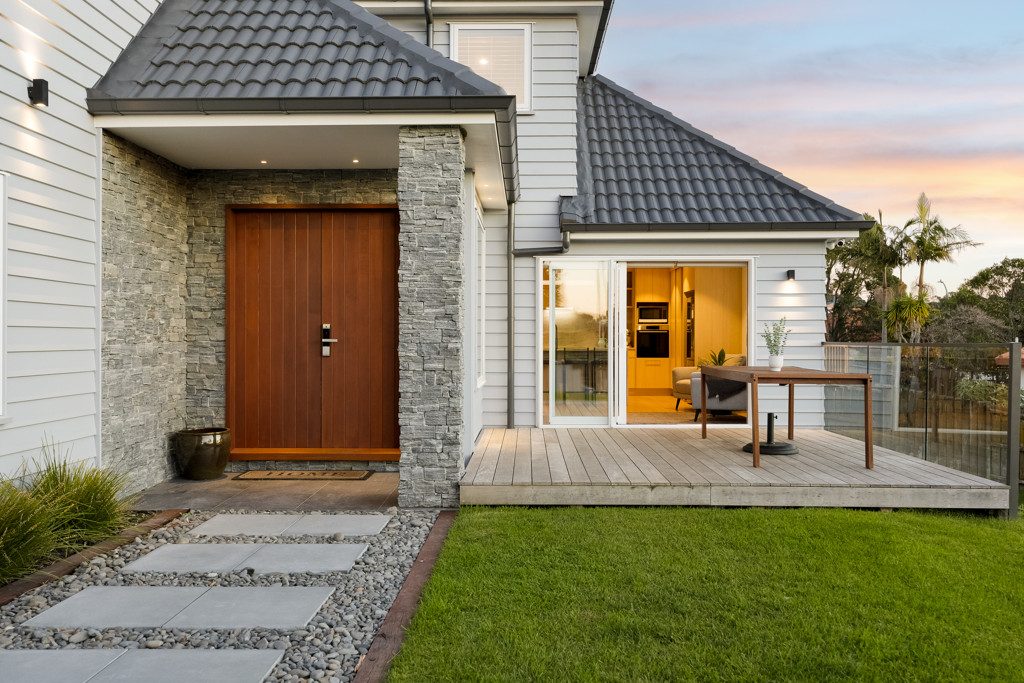 The Ultimate High-End Haven in The Palms — slide 1