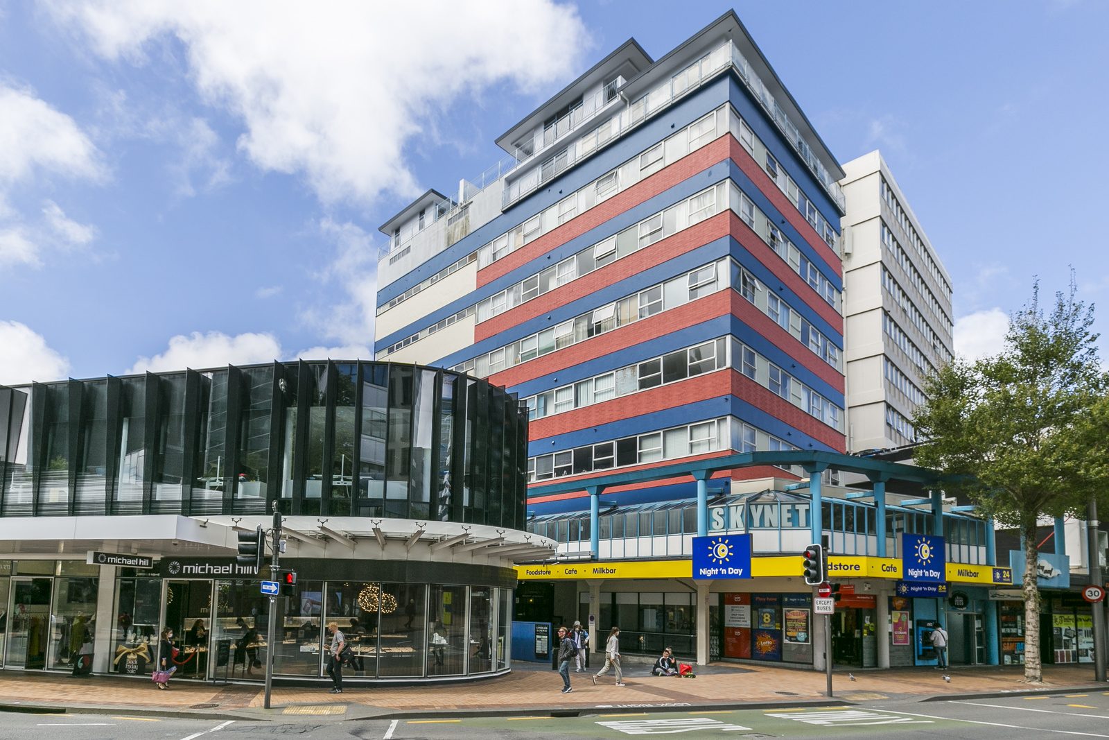 TOP FLOOR. TWO BEDROOMS. YOUR OWN CAR PARK. BOOM! — slide 2