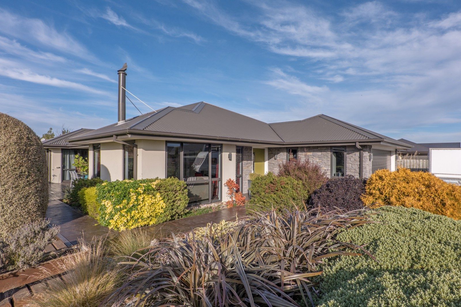Exceptional family living neighbouring a reserve — slide 24