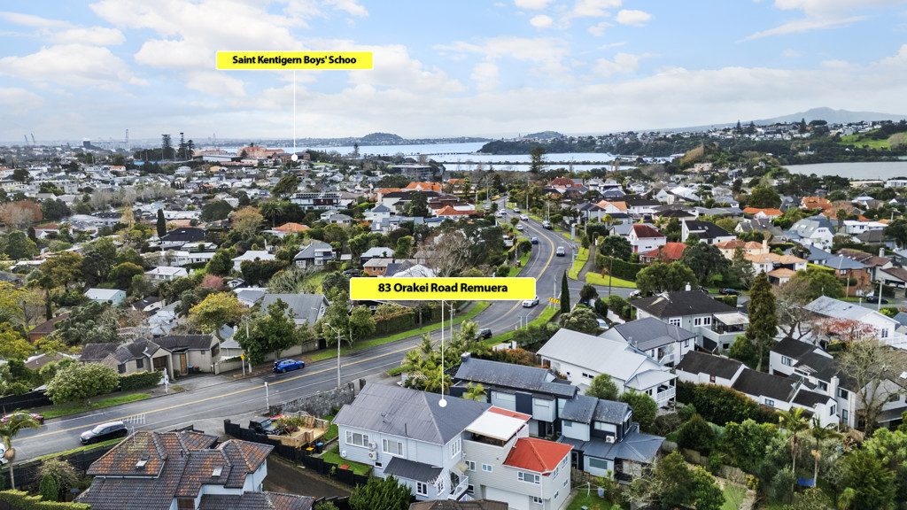 A Remuera Project OR Extra Large Family Home — slide 22