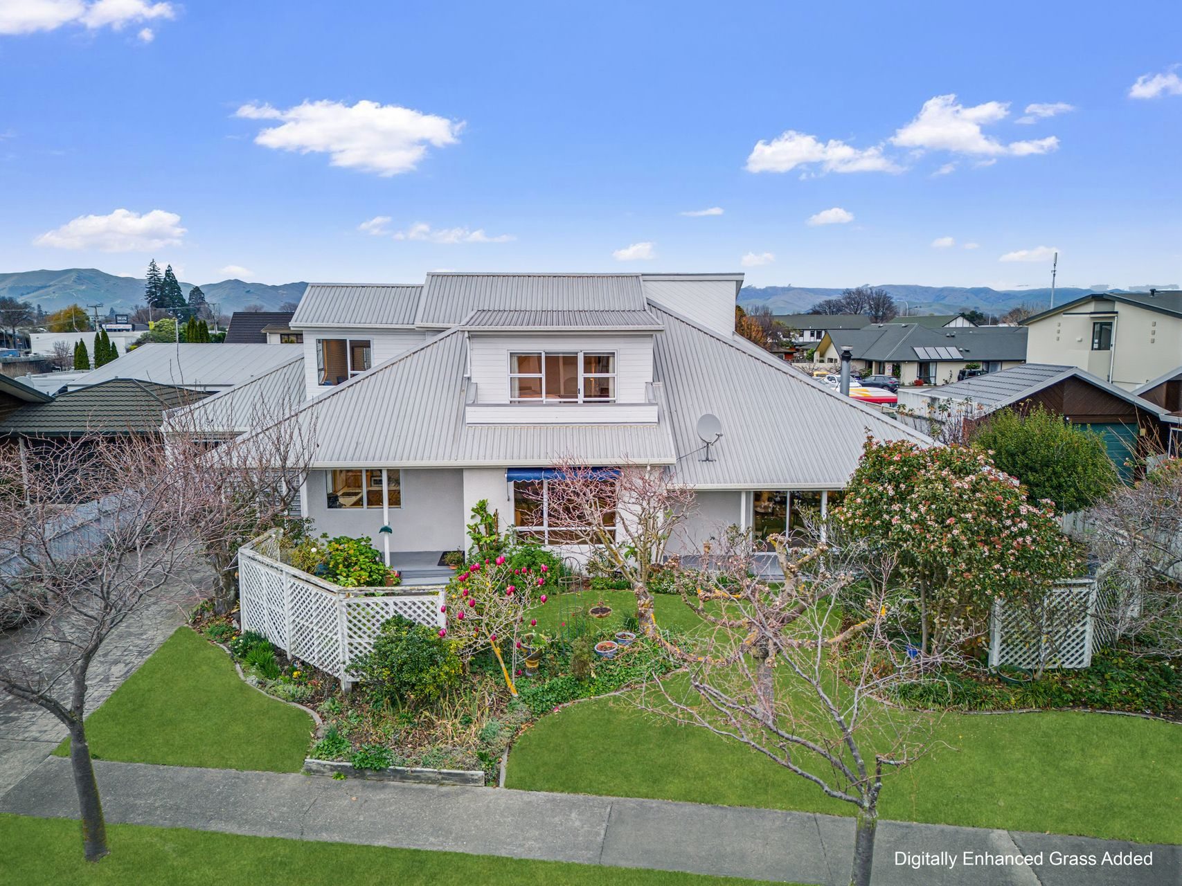 Space, Sun & Springlands Convenience — slide 2