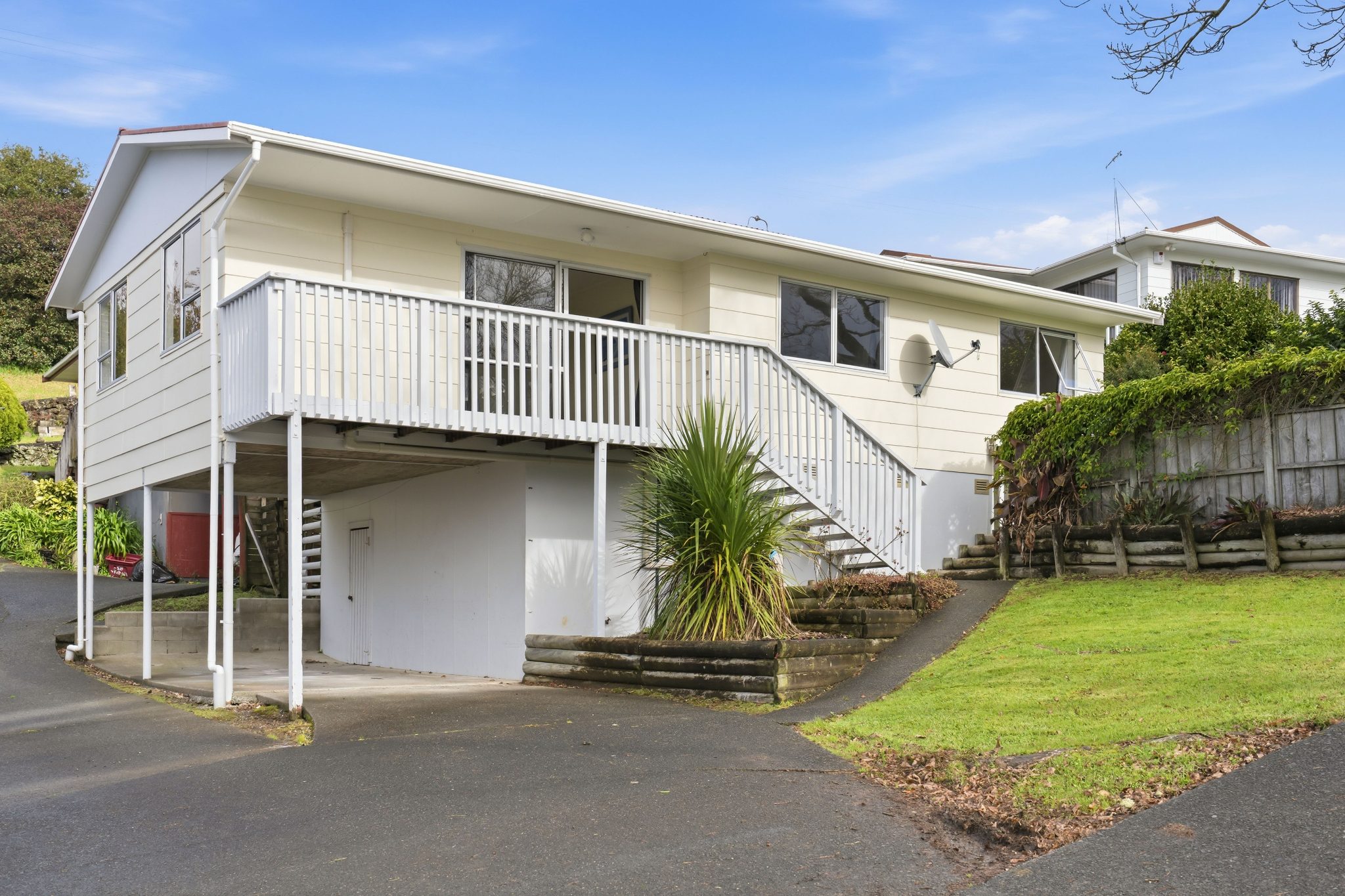 It's a steal! Live in or Rent out - you choose — slide 20