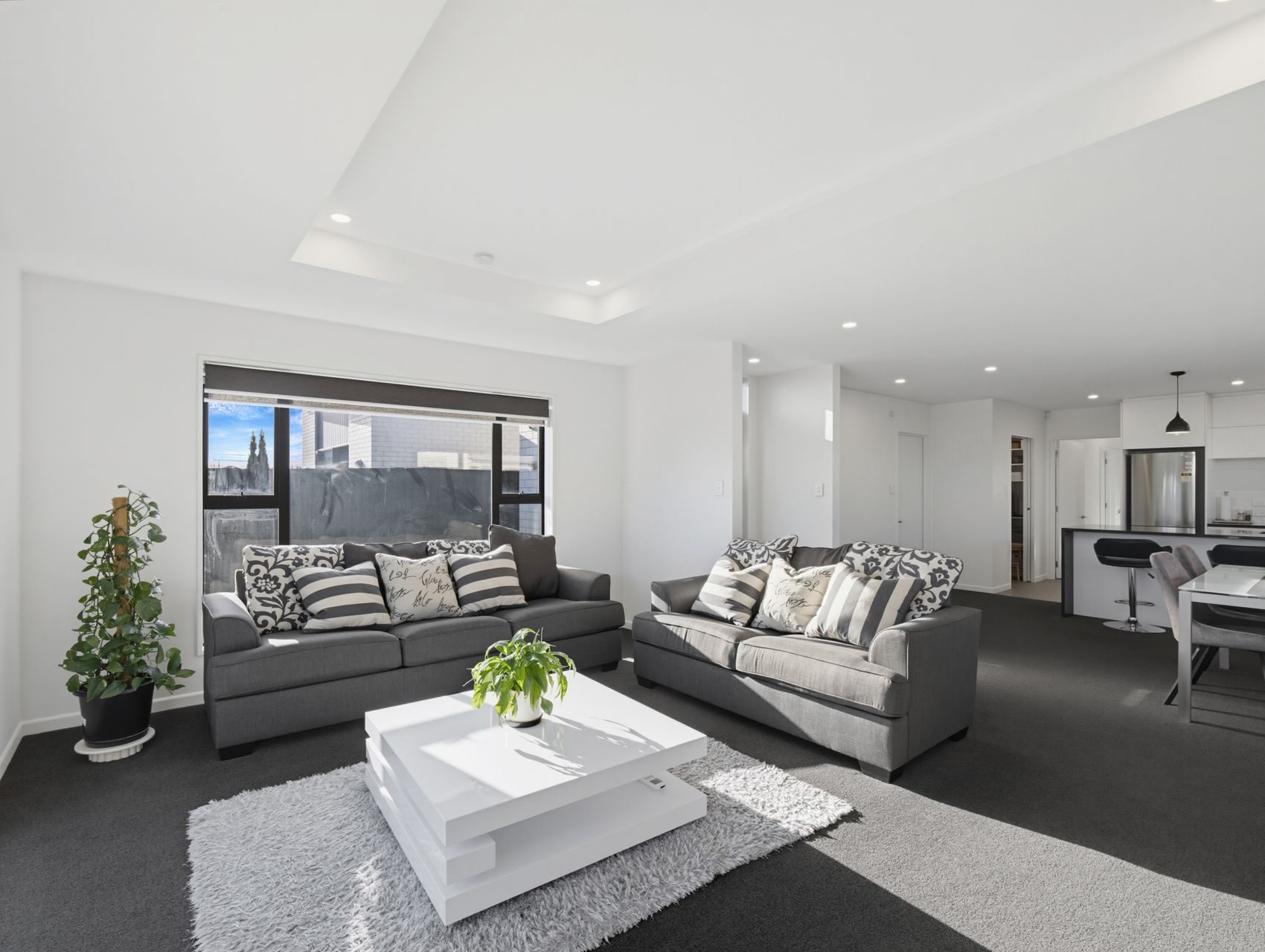 Modern Living. Prime Location. — slide 2
