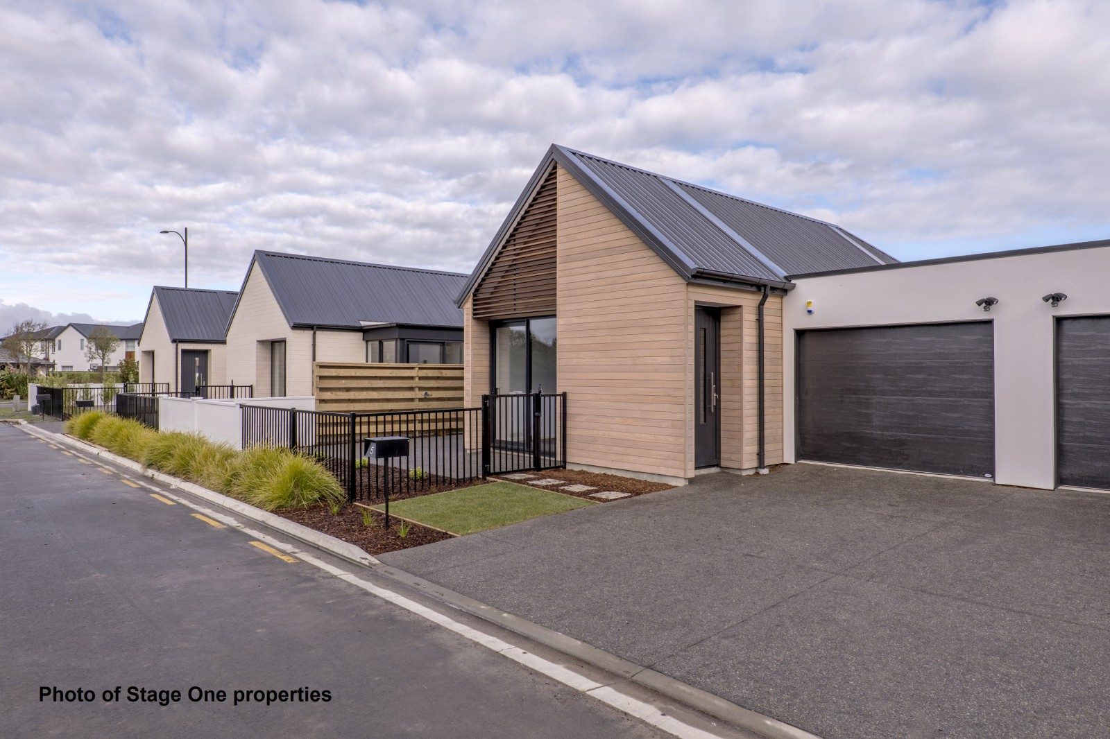 Move-In ready duplex villas - Lincoln Grove — slide 2