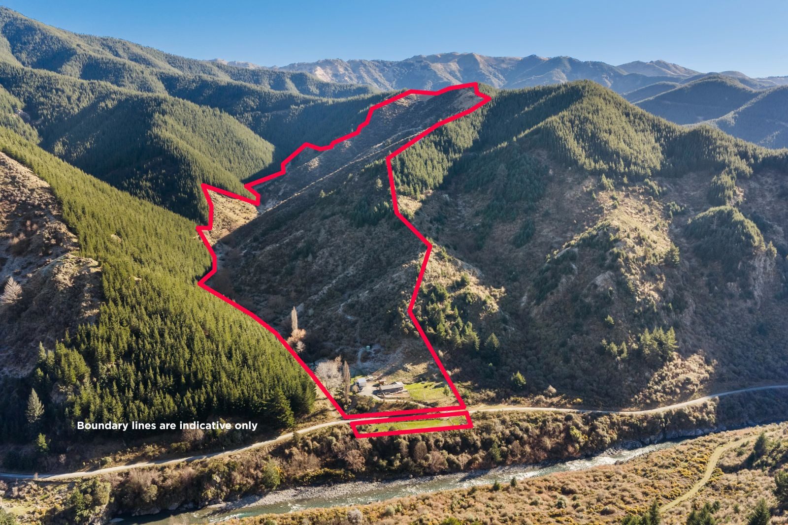Space, seclusion and spectacular valley views — slide 44