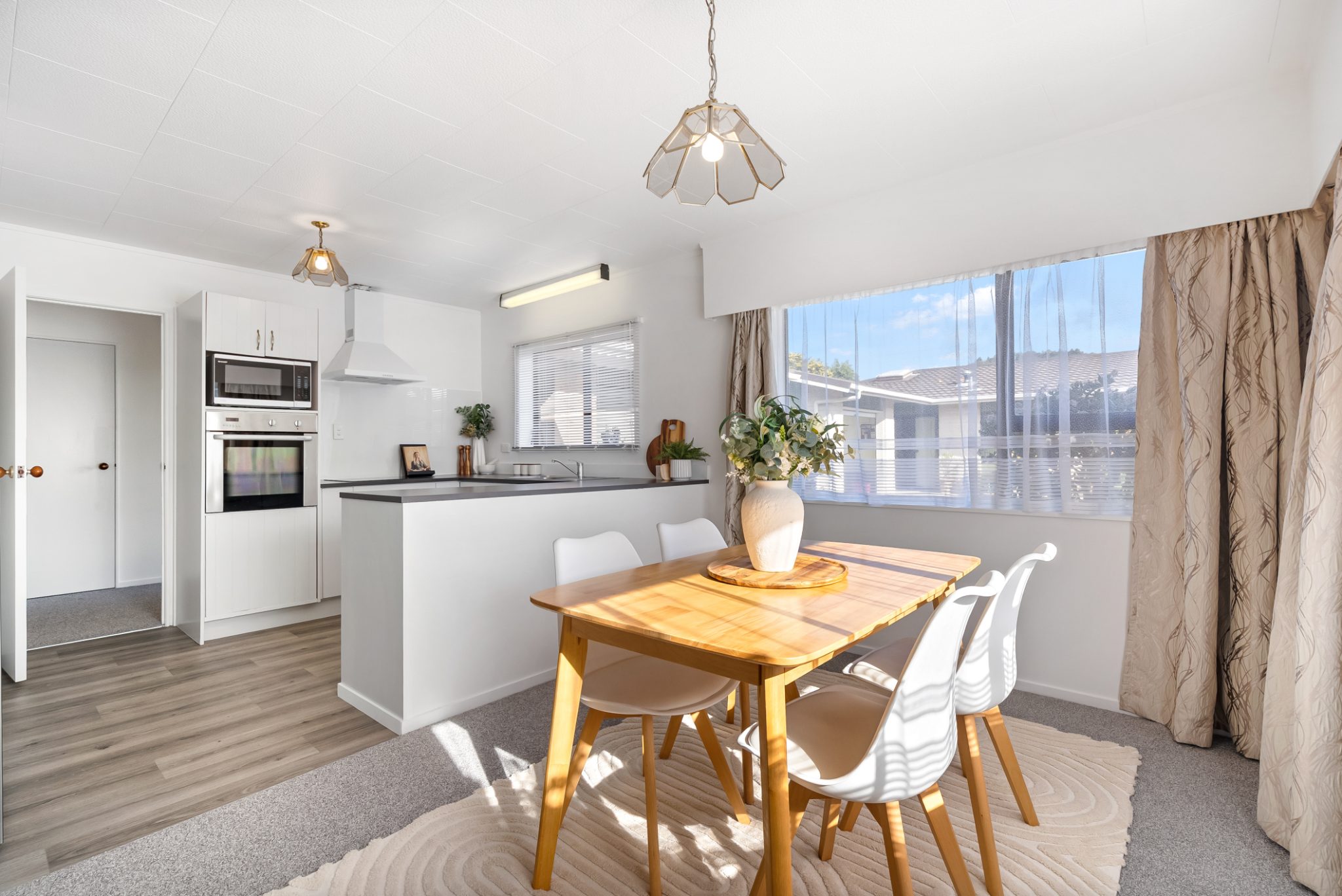 Low-Maintenance Living In The Regent — slide 2
