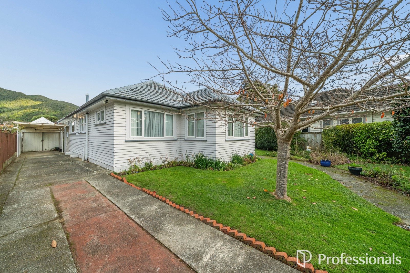 Private, Peaceful & Perfectly Positioned — slide 2