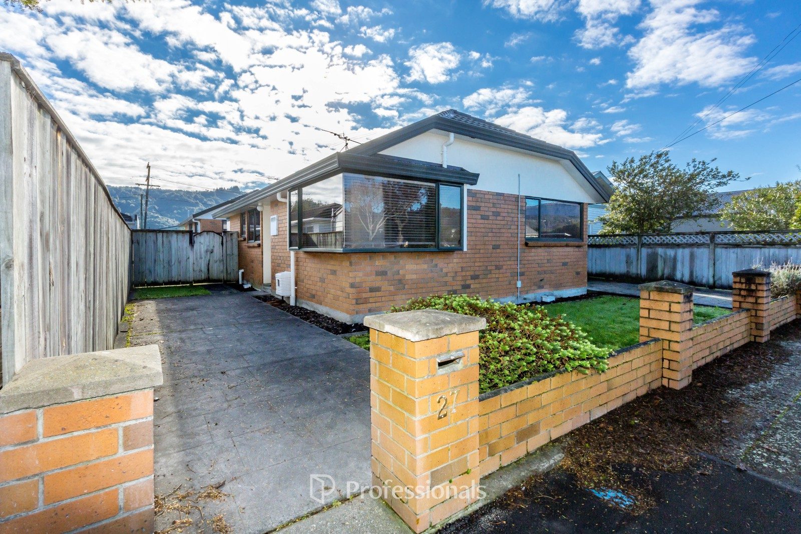 Easy-Care Living in Central Upper Hutt — slide 2