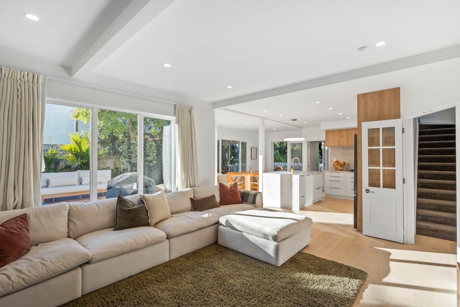 Luxury Family Home — slide 2