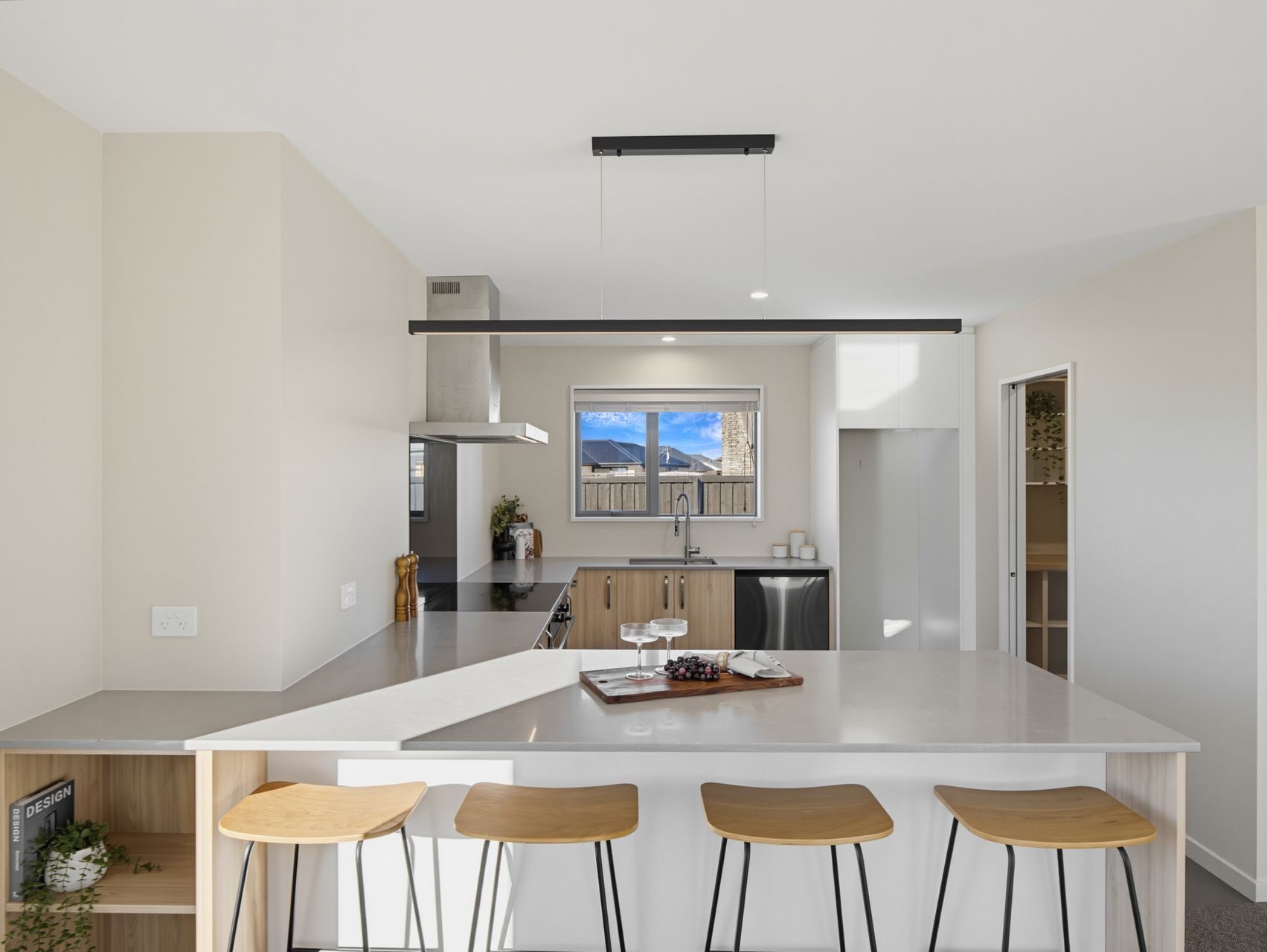 High-Spec & Move-In Ready – Immediate Possession — slide 2