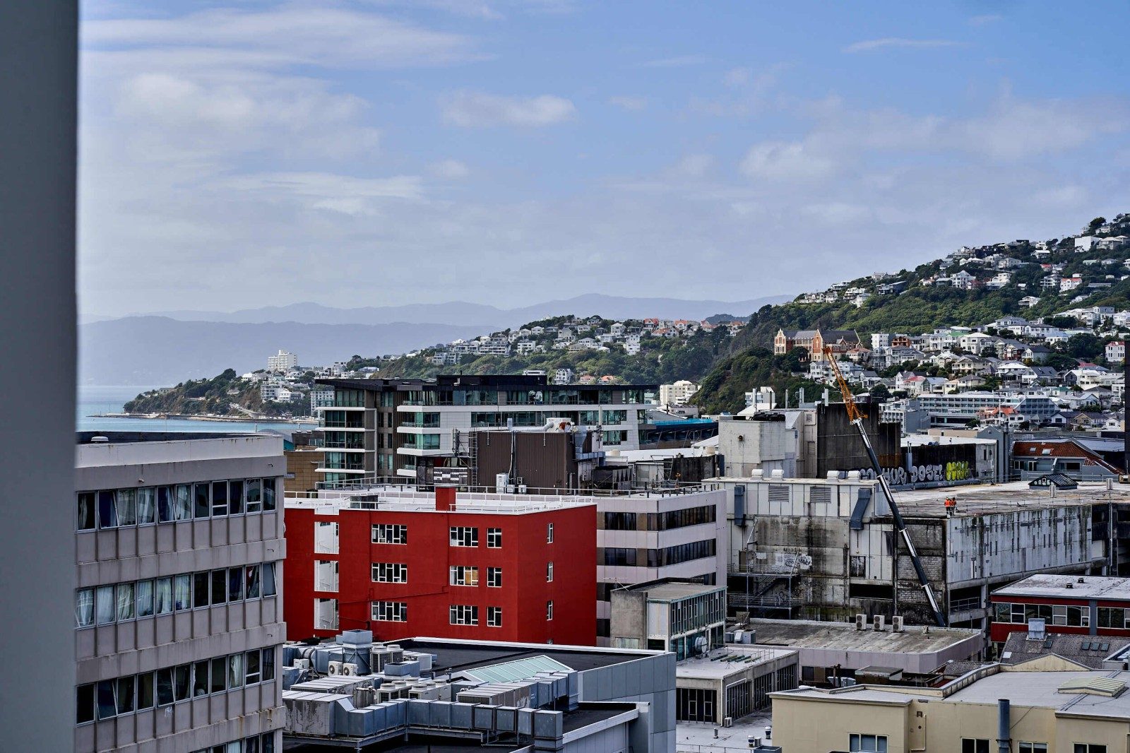 Corner Penthouse with Harbour Views — slide 8