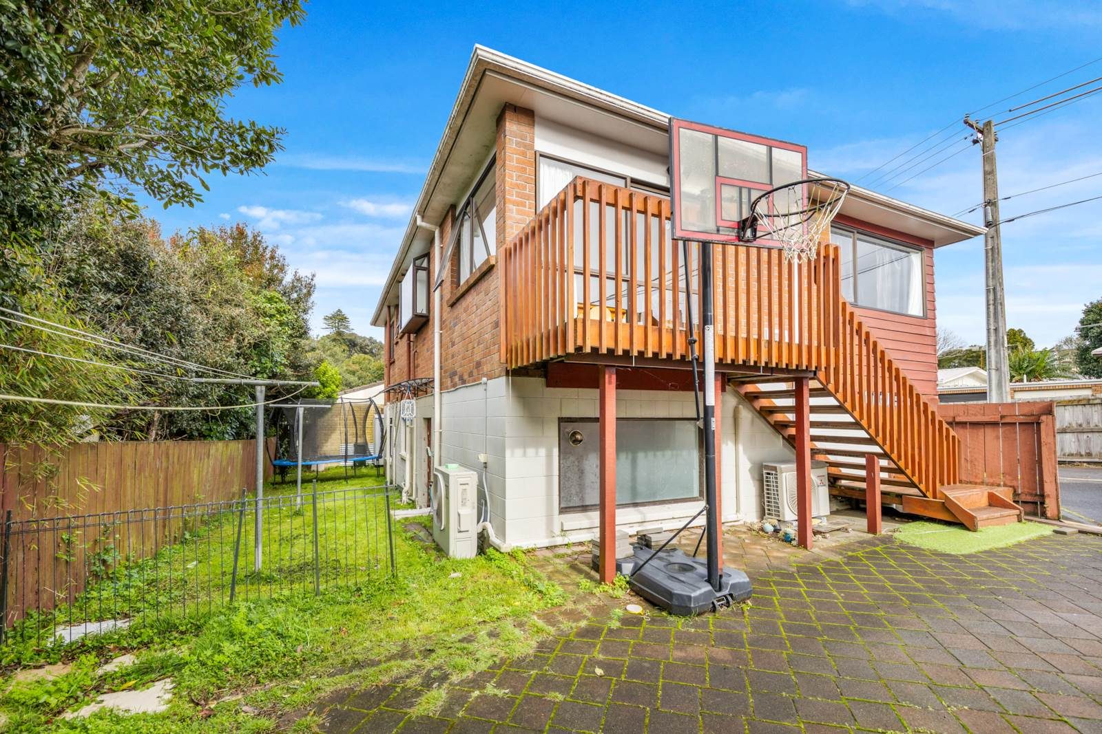 A Home to Love – Space, Sun & Superb Flexibility — slide 23