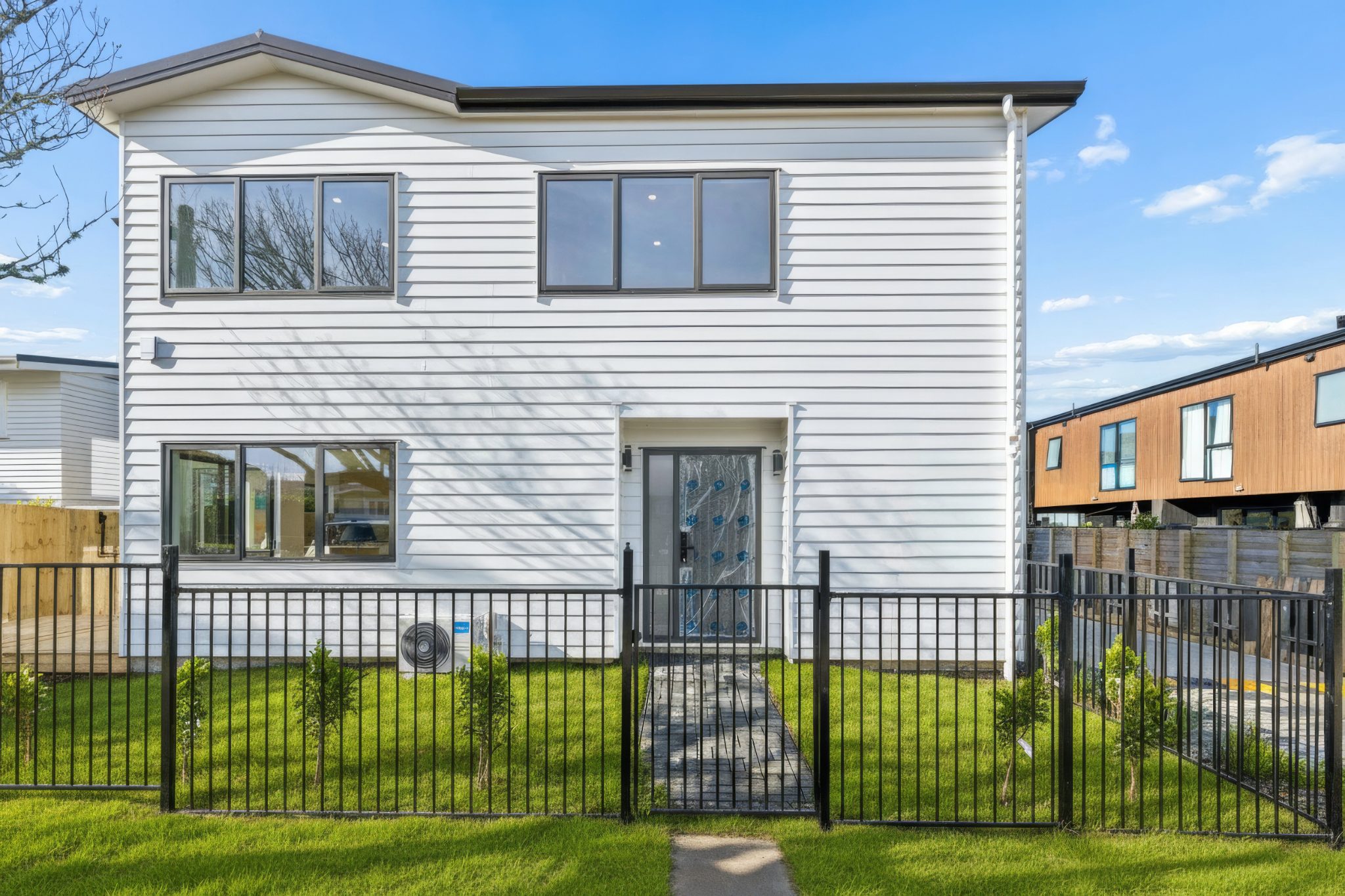 Road Frontage Standalone, New & Built to Impress — slide 2