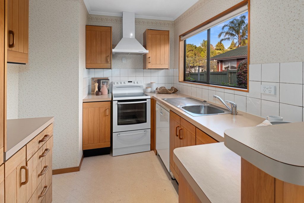 Act Fast - Augusta Place Gem Won't Last — slide 2