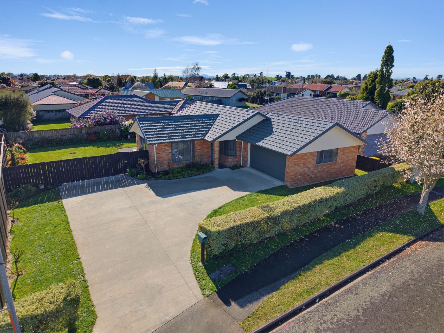 Brick Beauty on 657 m2 section — slide 2