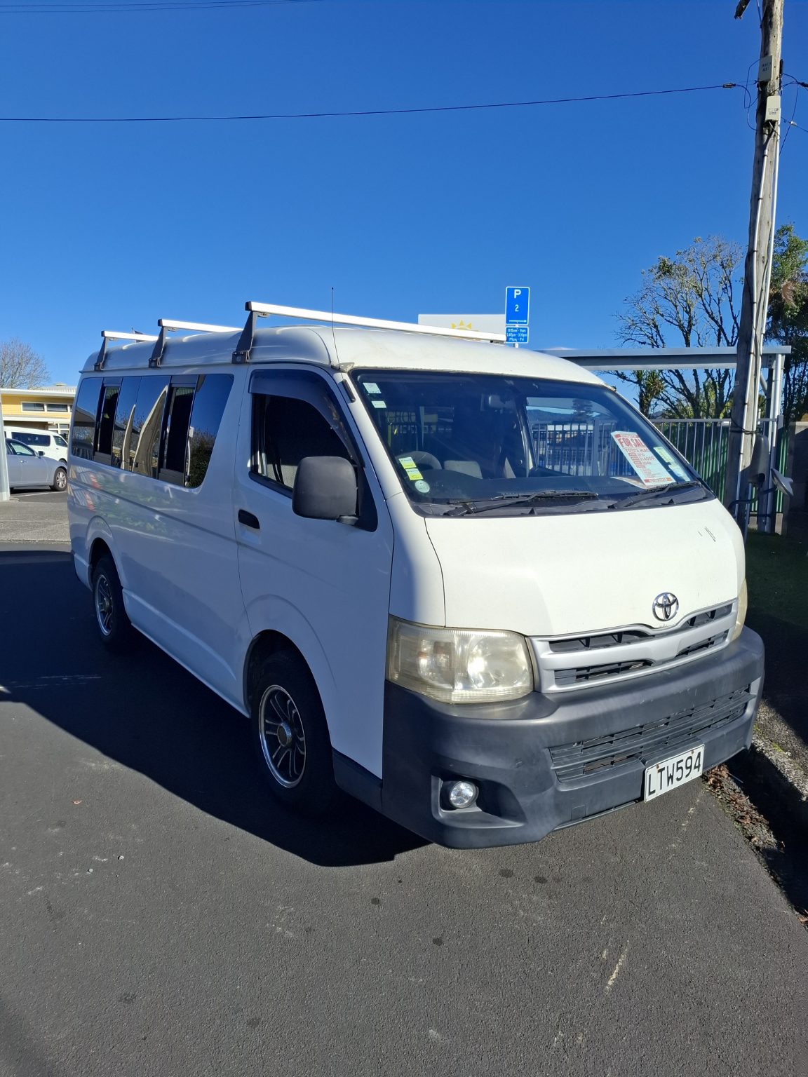 2010 Toyota Hiace | Trade Me Motors