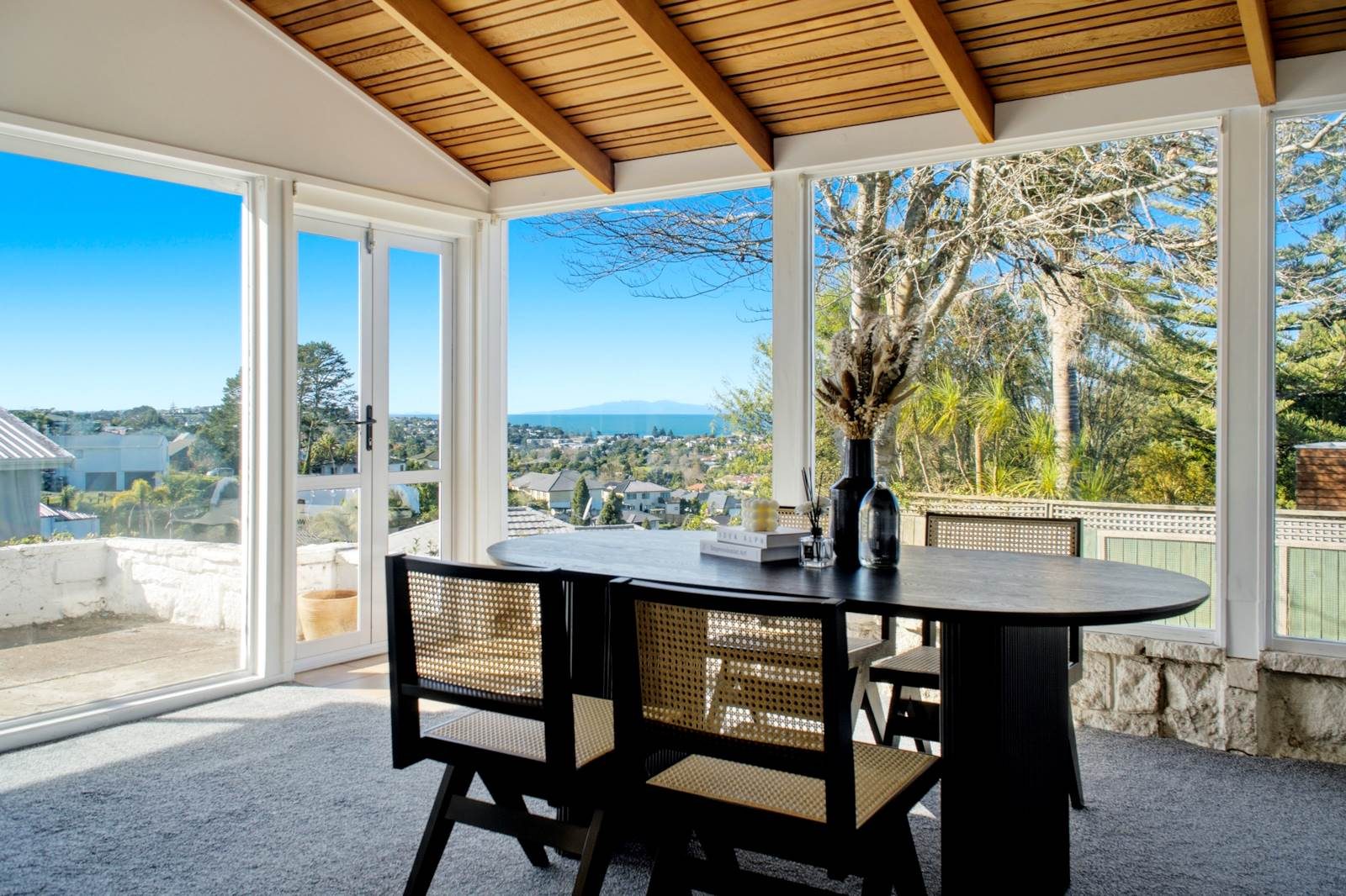 Freehold, Rangi Zone & Sea Views — slide 2