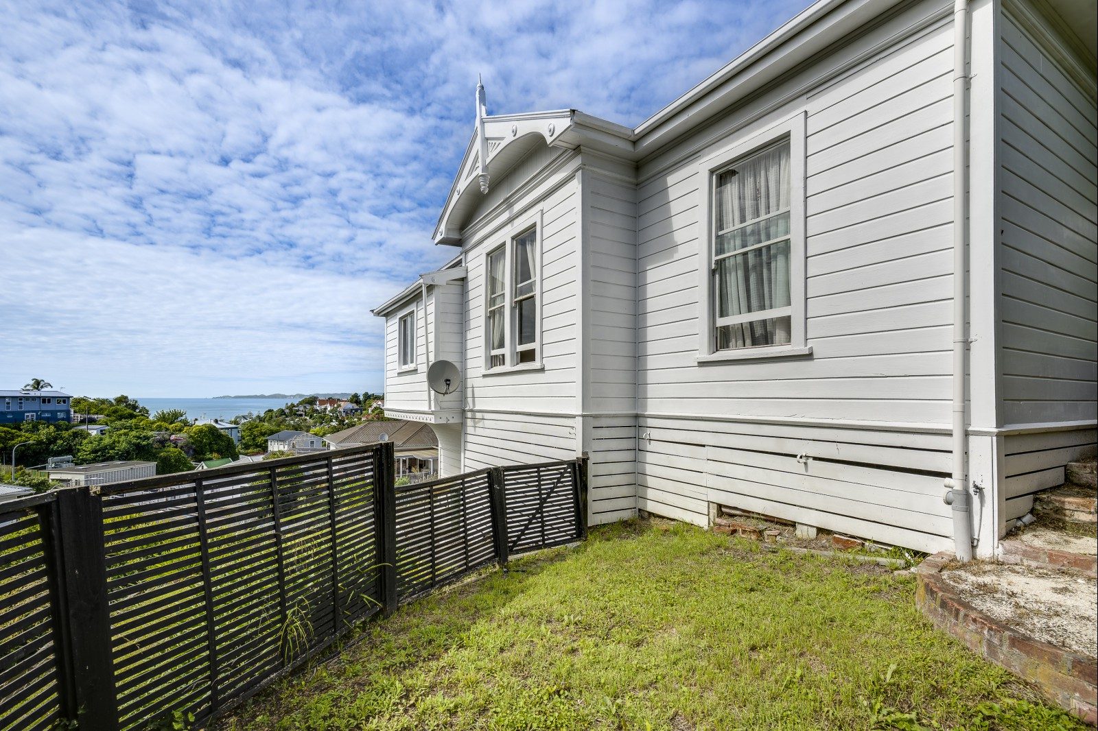 Victorian Villa and Views — slide 27