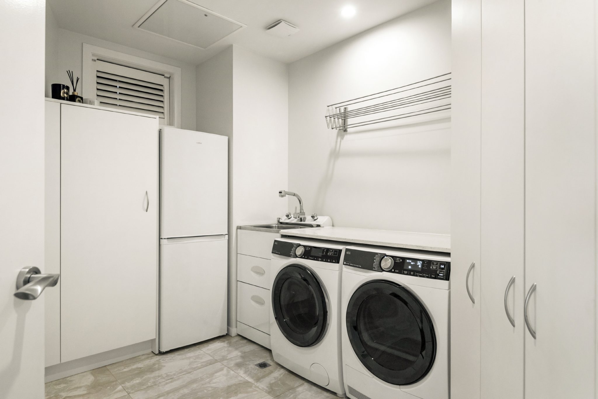 Modern Waterview Living in the Iconic Westwater — slide 38