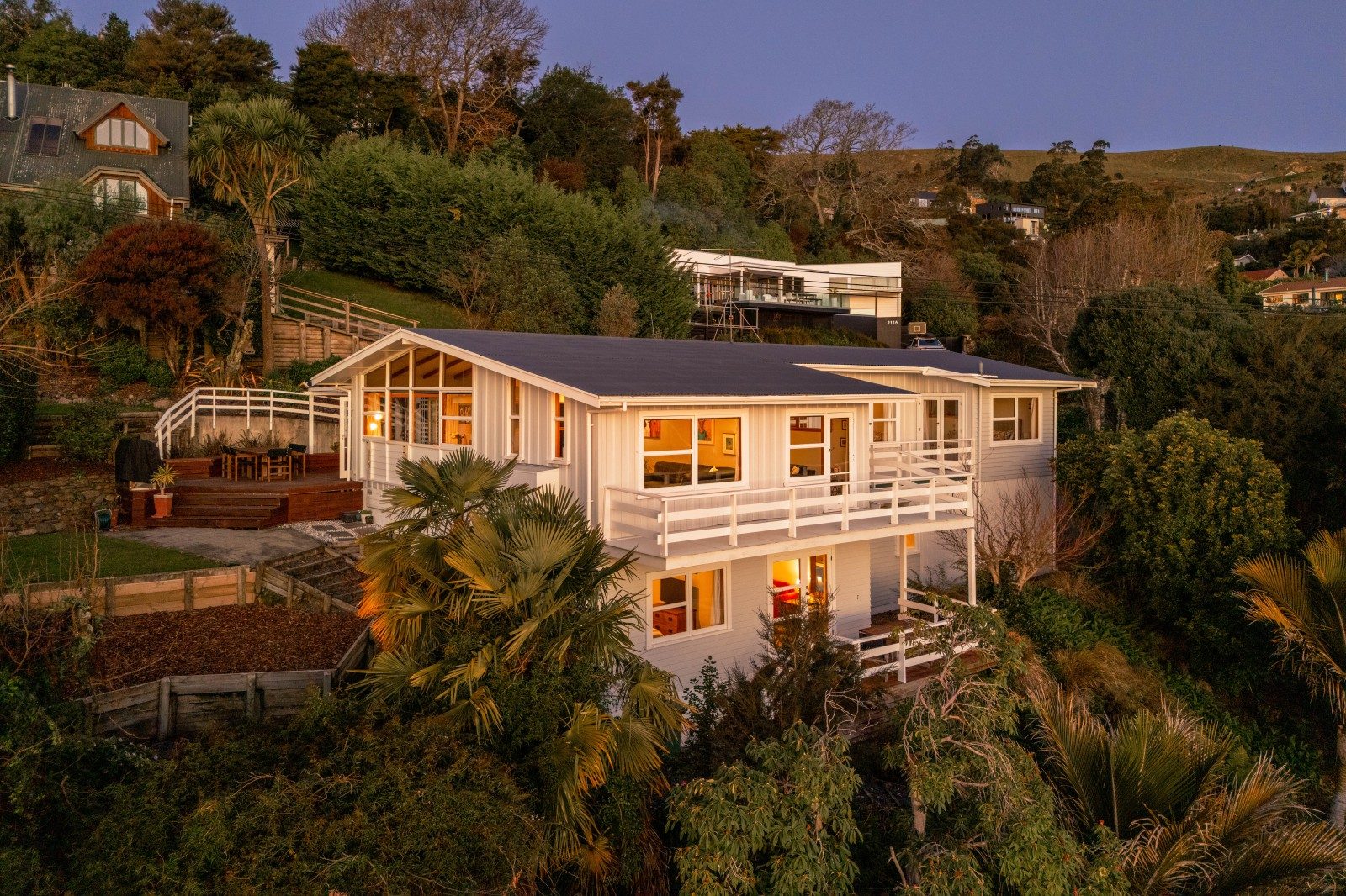 Timeless style with sun-soaked sea views — slide 2