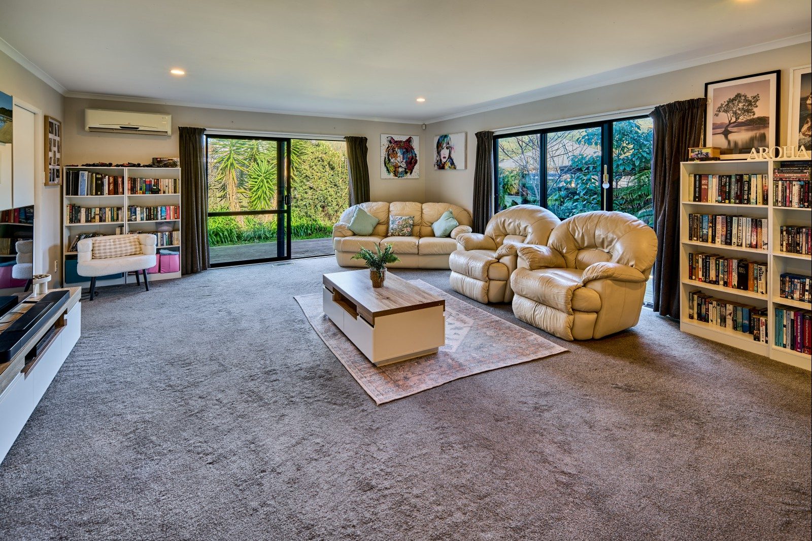 Private, spacious & seriously for sale — slide 2