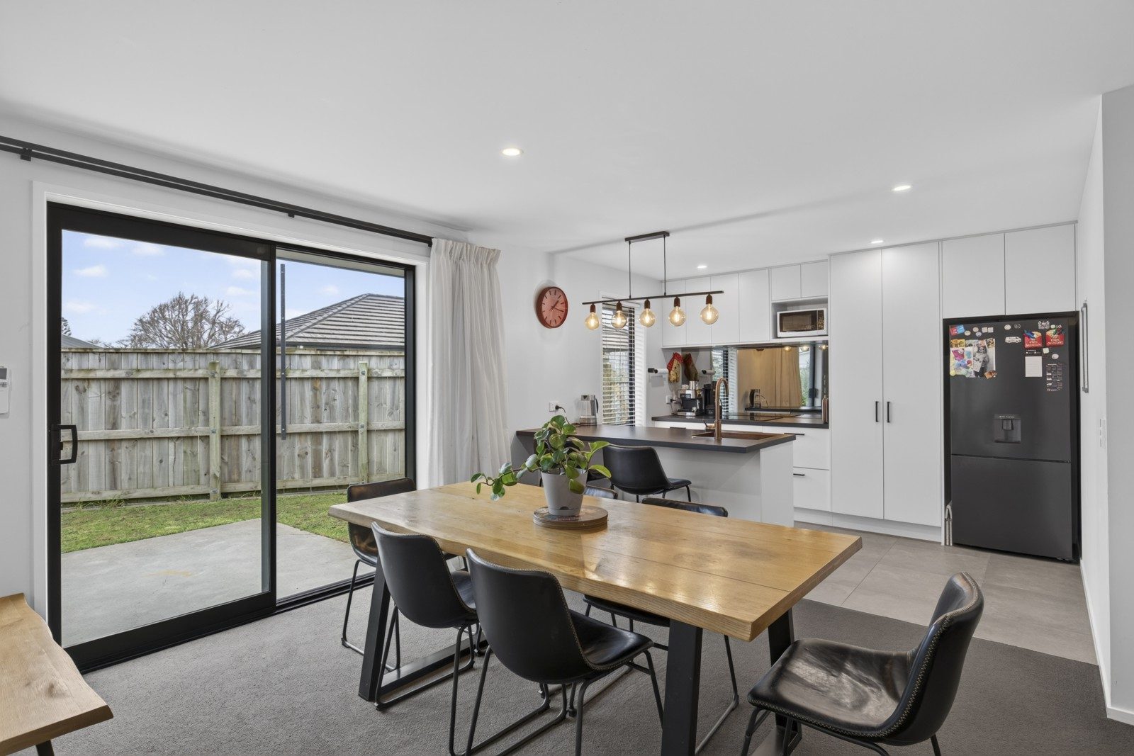 Modern Living in Waitara — slide 2
