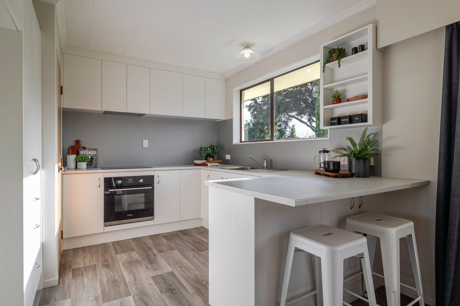 BRICK, BRIGHT & JUST RIGHT, A HOME TO DELIGHT! — slide 2