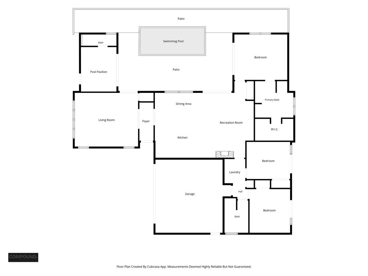 A Show Home That Makes a Splash — slide 42