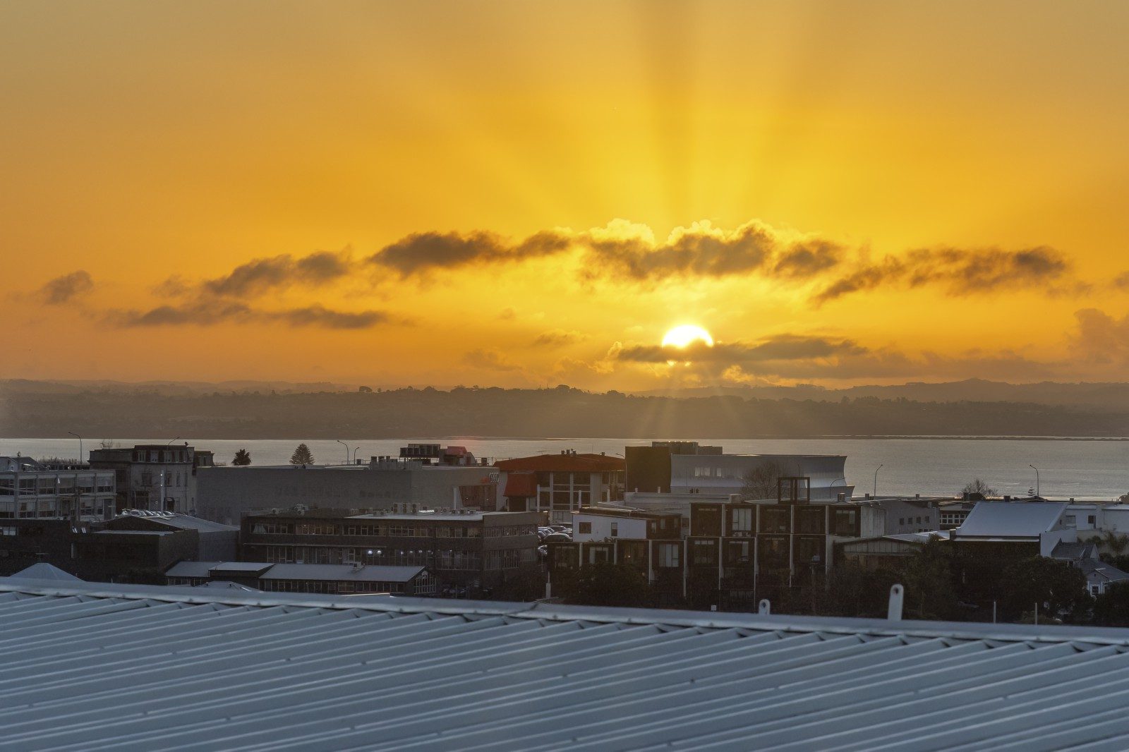 Sizable Sunset Stunner! — slide 2