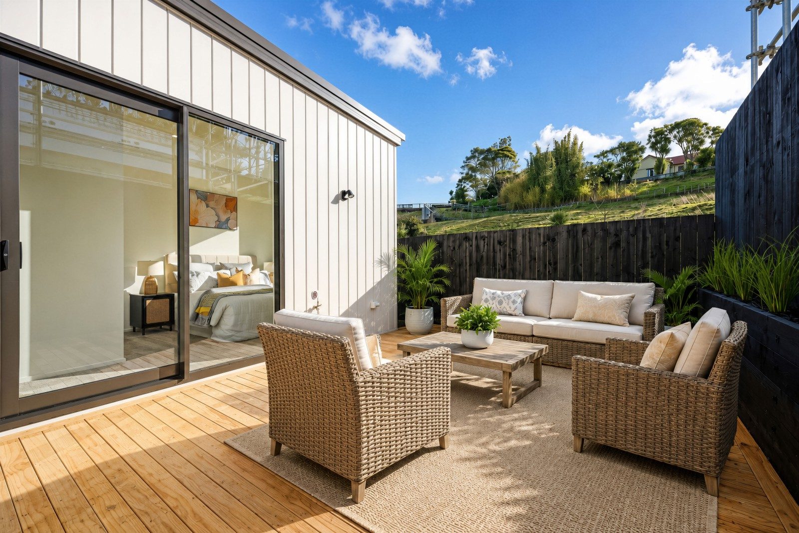 Private in a perfect location — slide 1