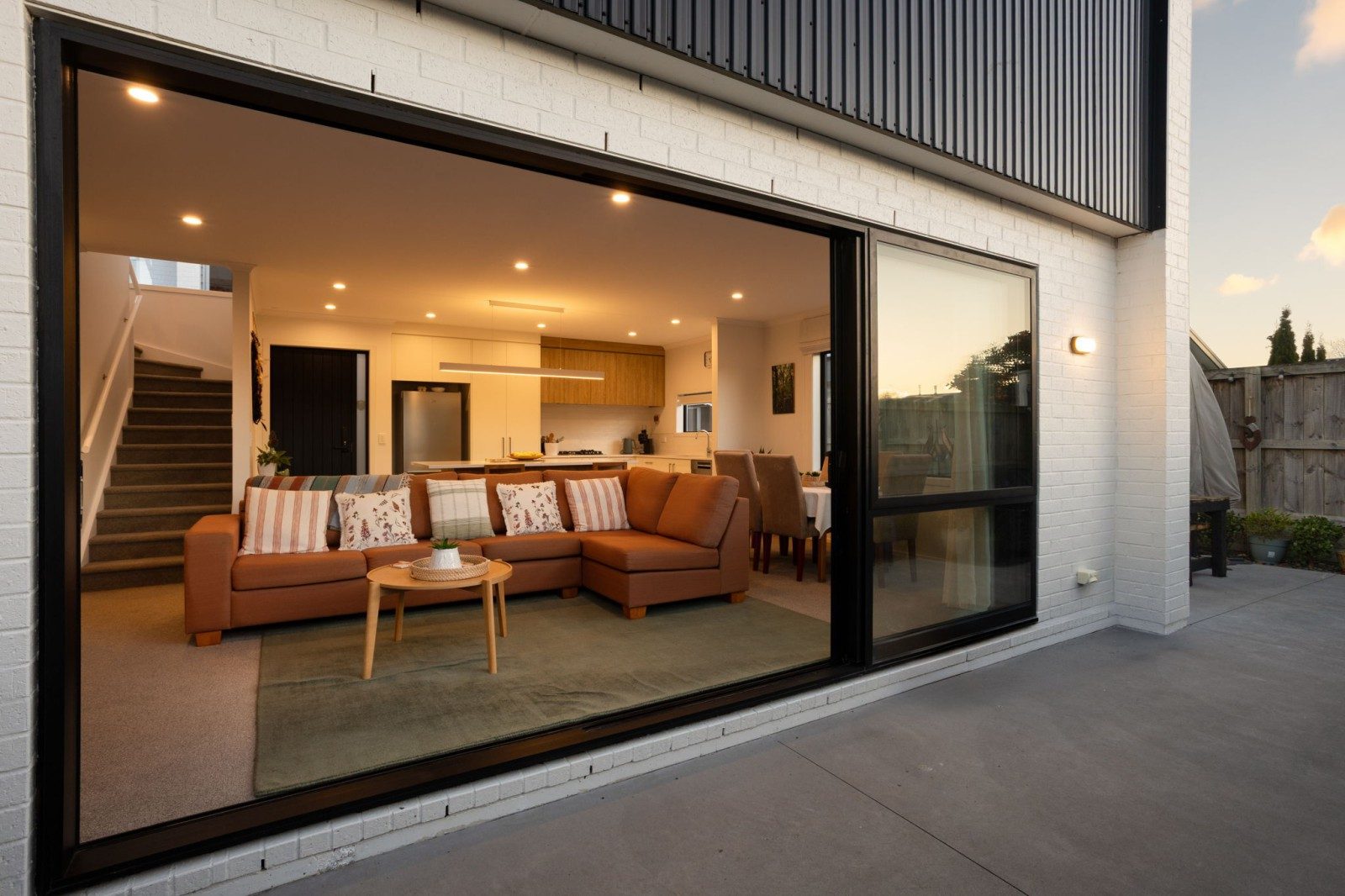 Modern Living in the Heart of Queenwood — slide 2