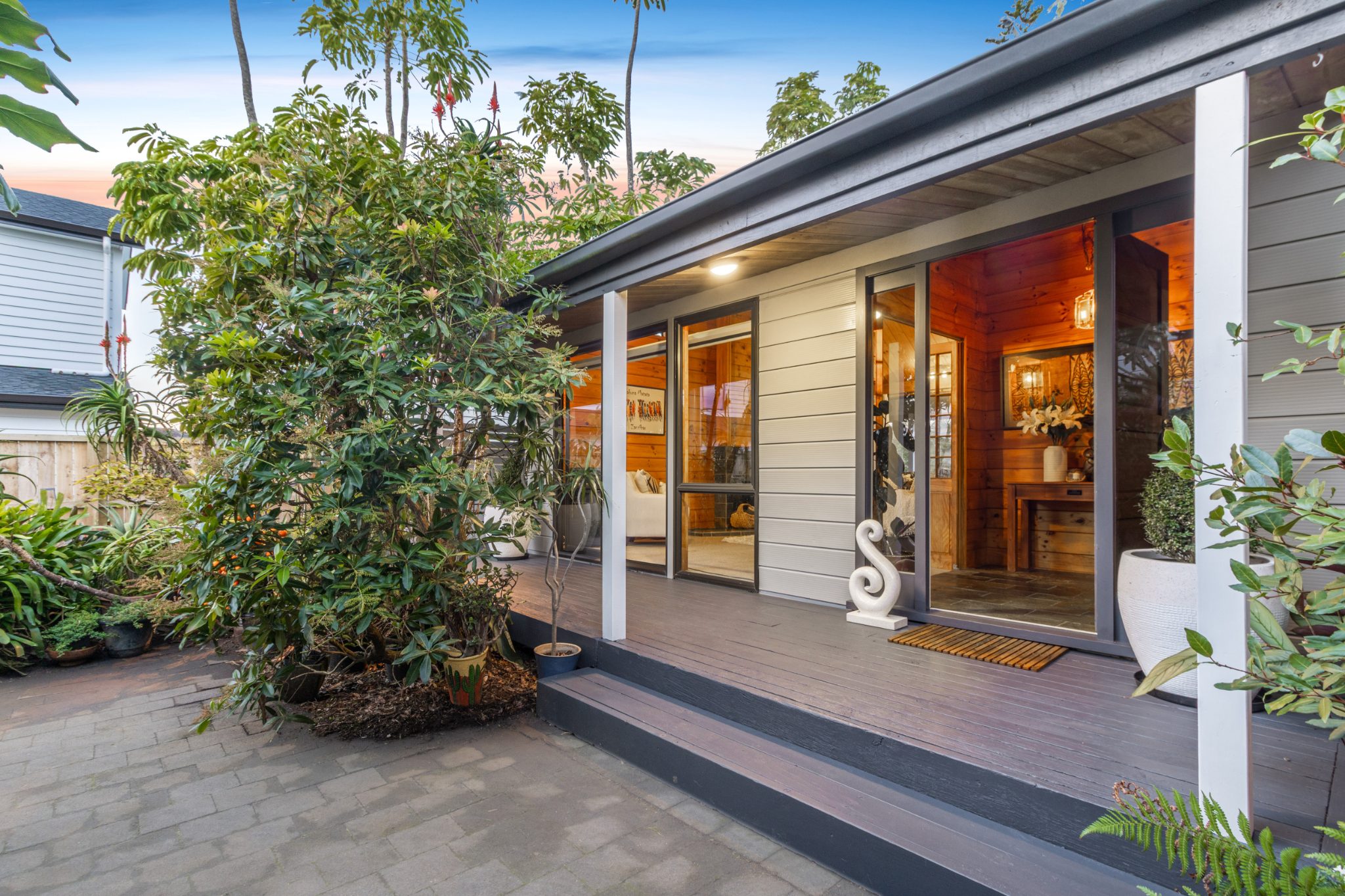 Natural Warmth, Privacy and Potential On 810m2 — slide 1