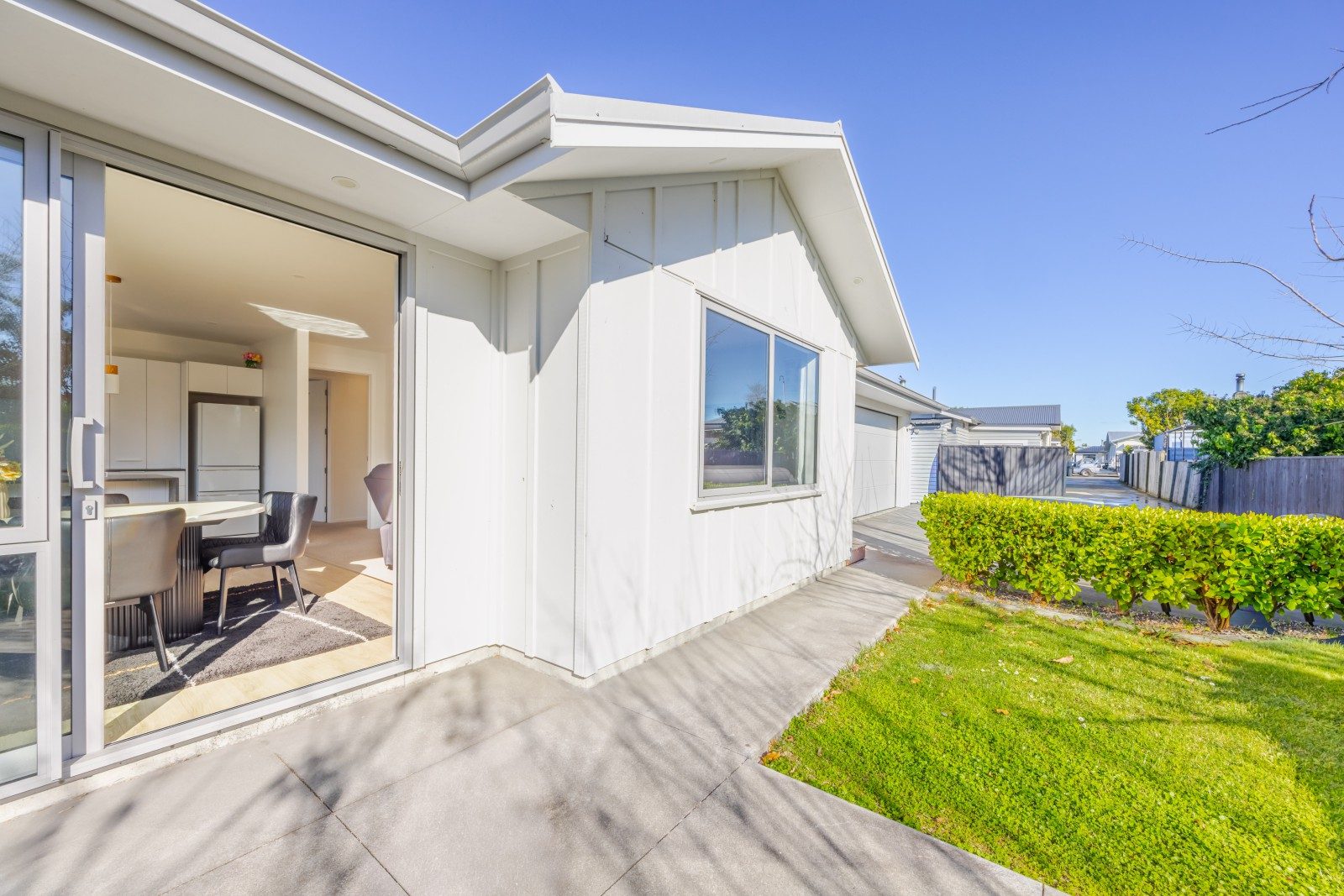 Modern, Private and Low Maintenance Living — slide 16