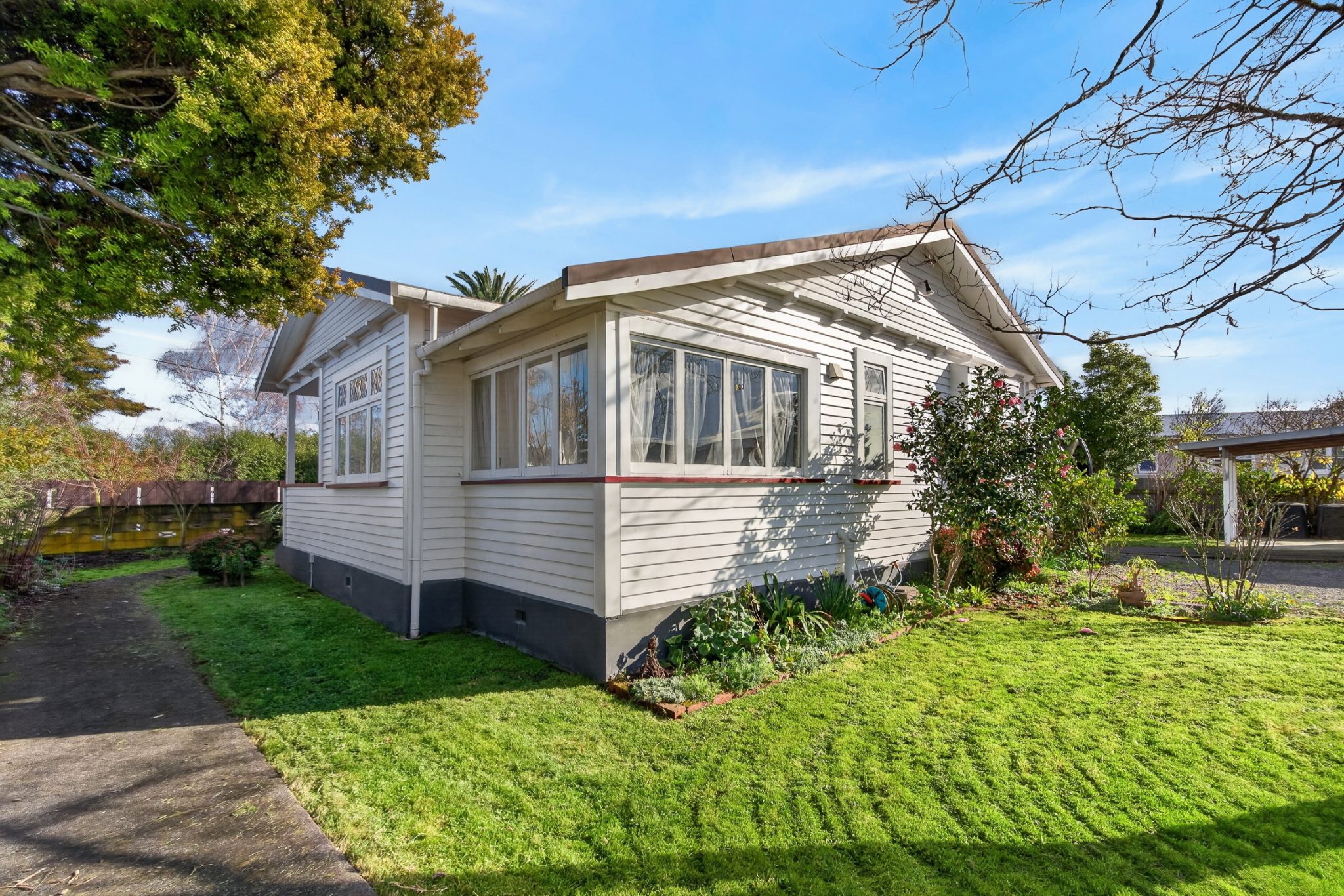 Great Buying In York Street — slide 22