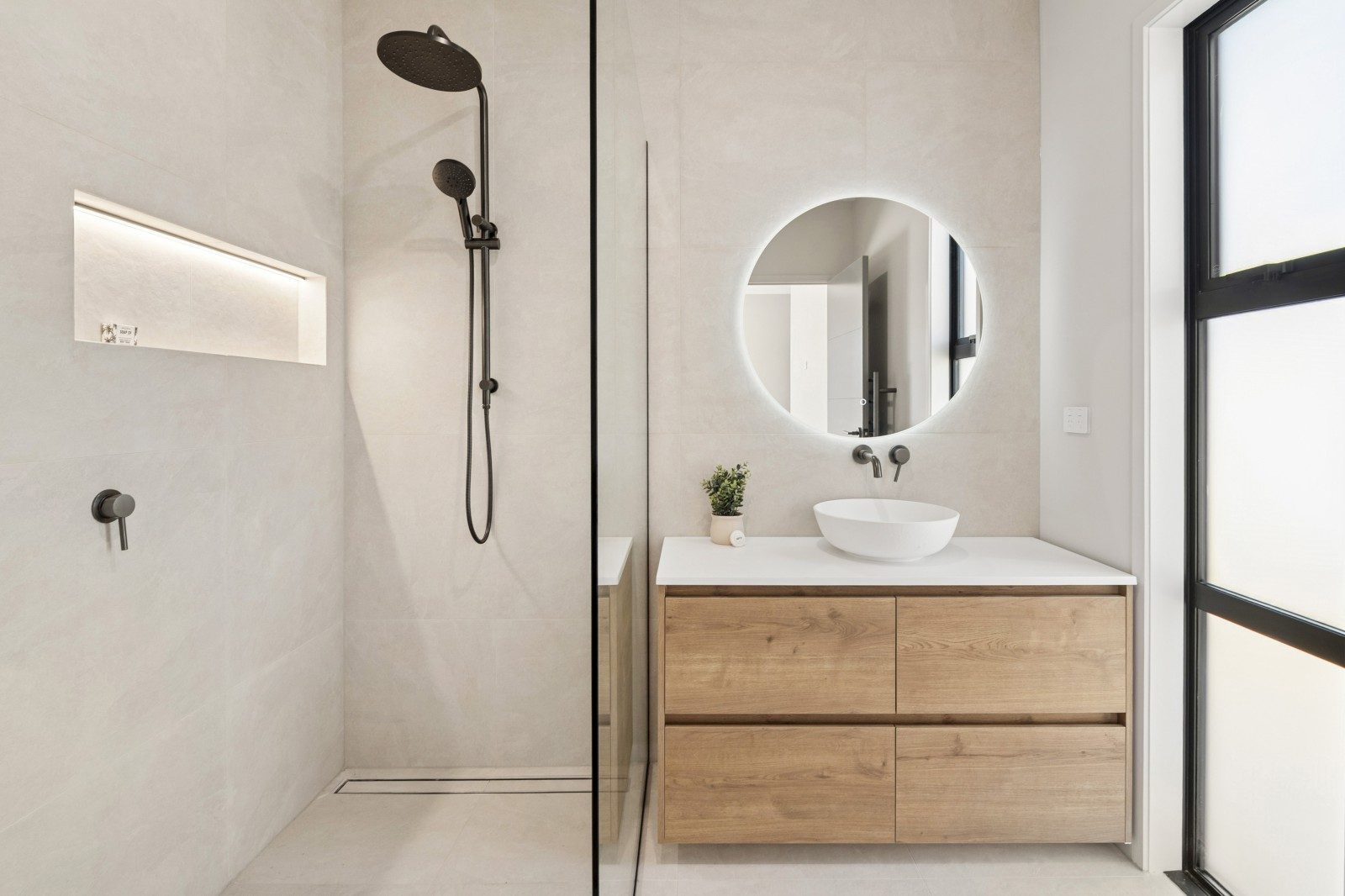 Luxury Home with Guest Retreat — slide 2