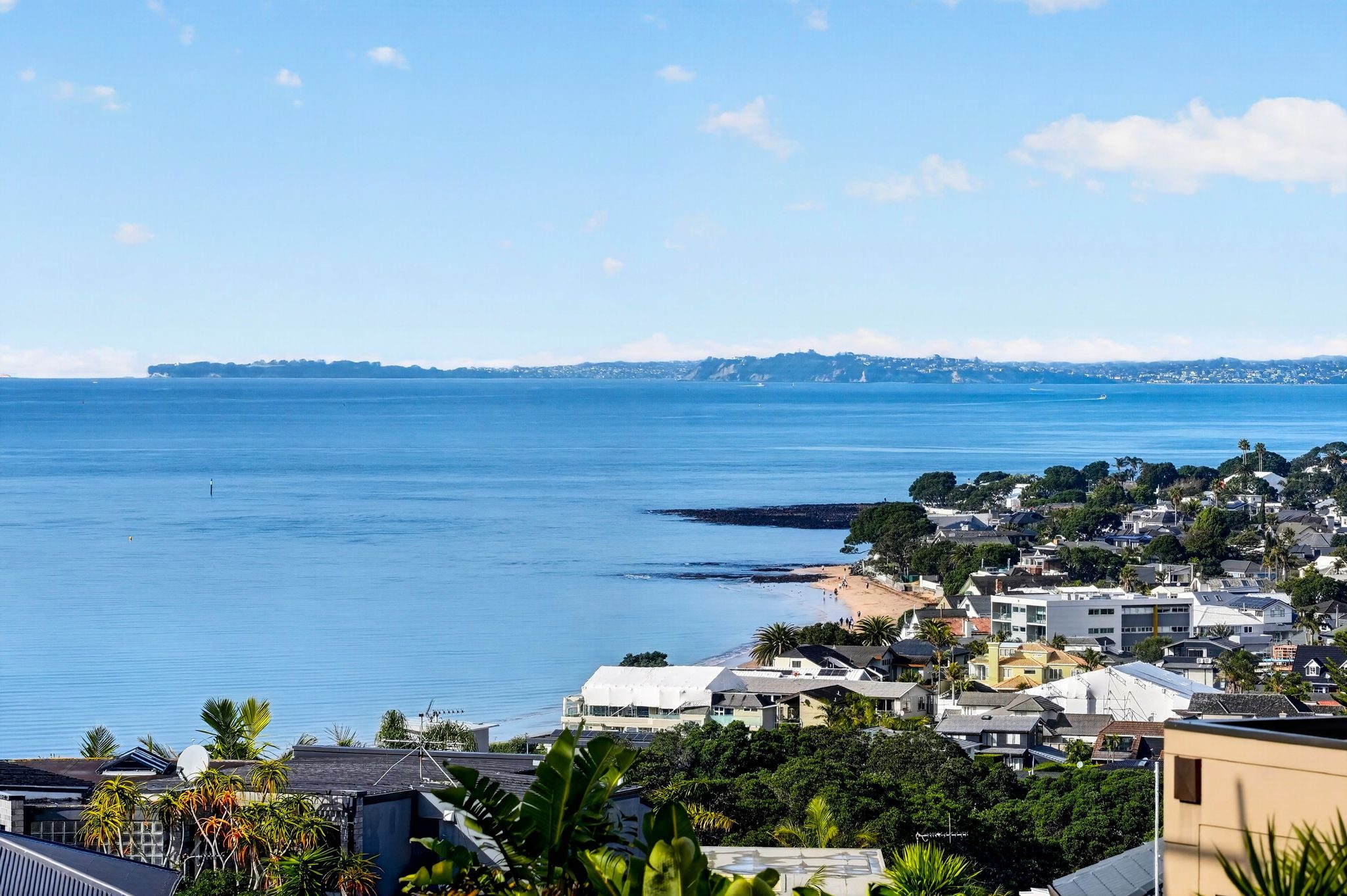 Lock Up & Leave: Panoramic Views, Flexible Living — slide 1